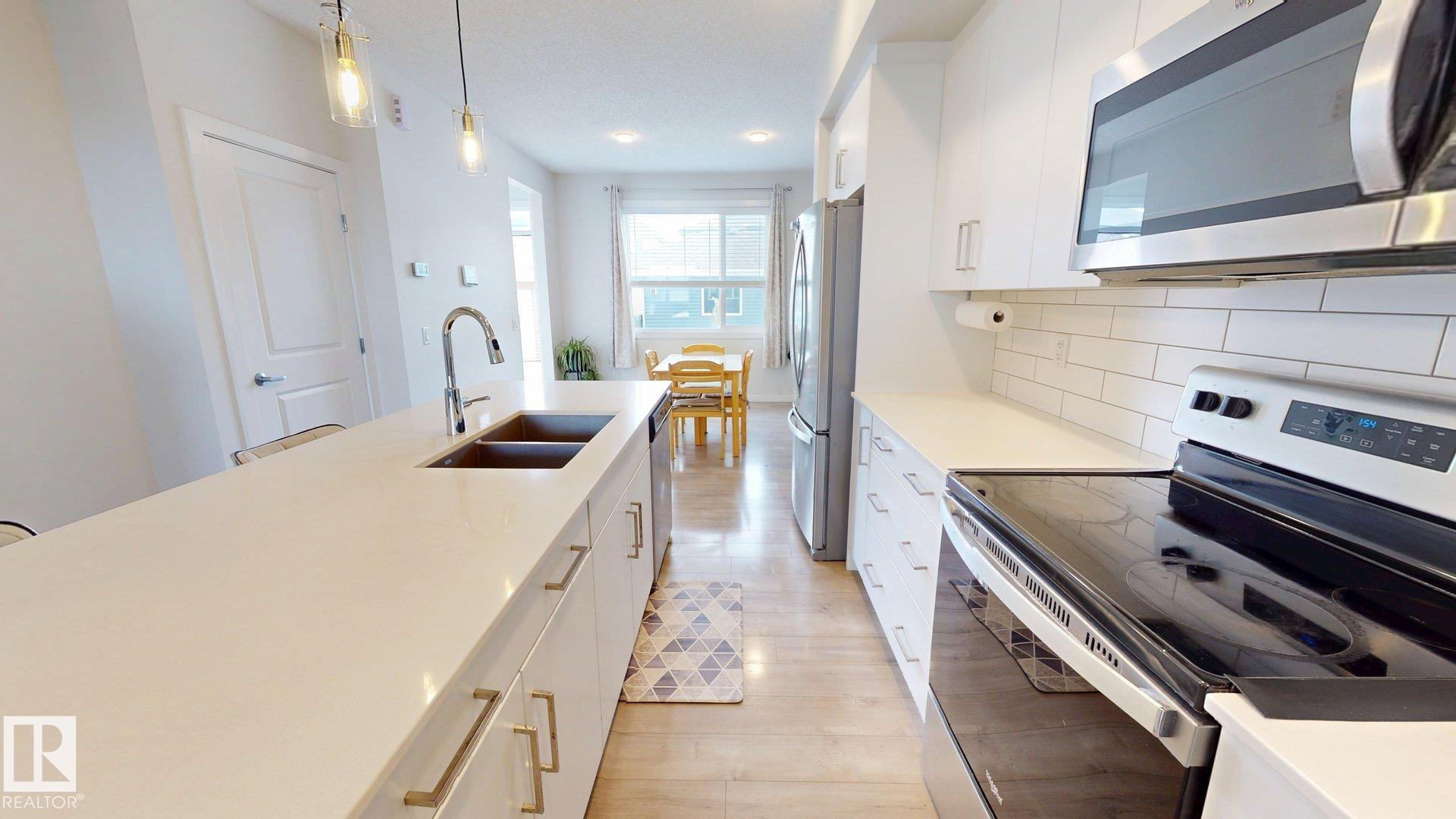 2093 Maple Road NW, Maple Crest, Edmonton