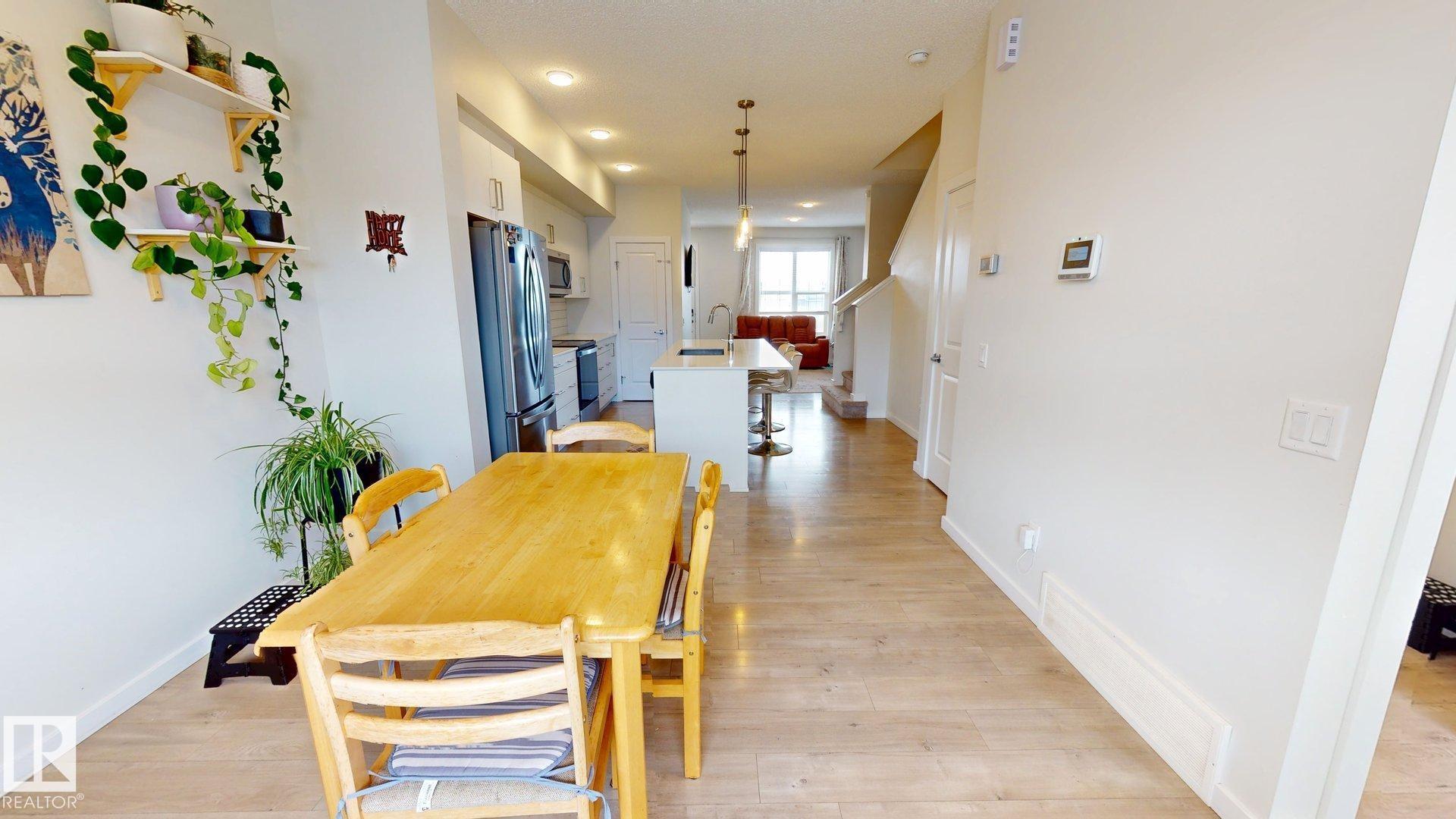 Photo 7 at 2093 Maple Road NW, Maple Crest, Edmonton