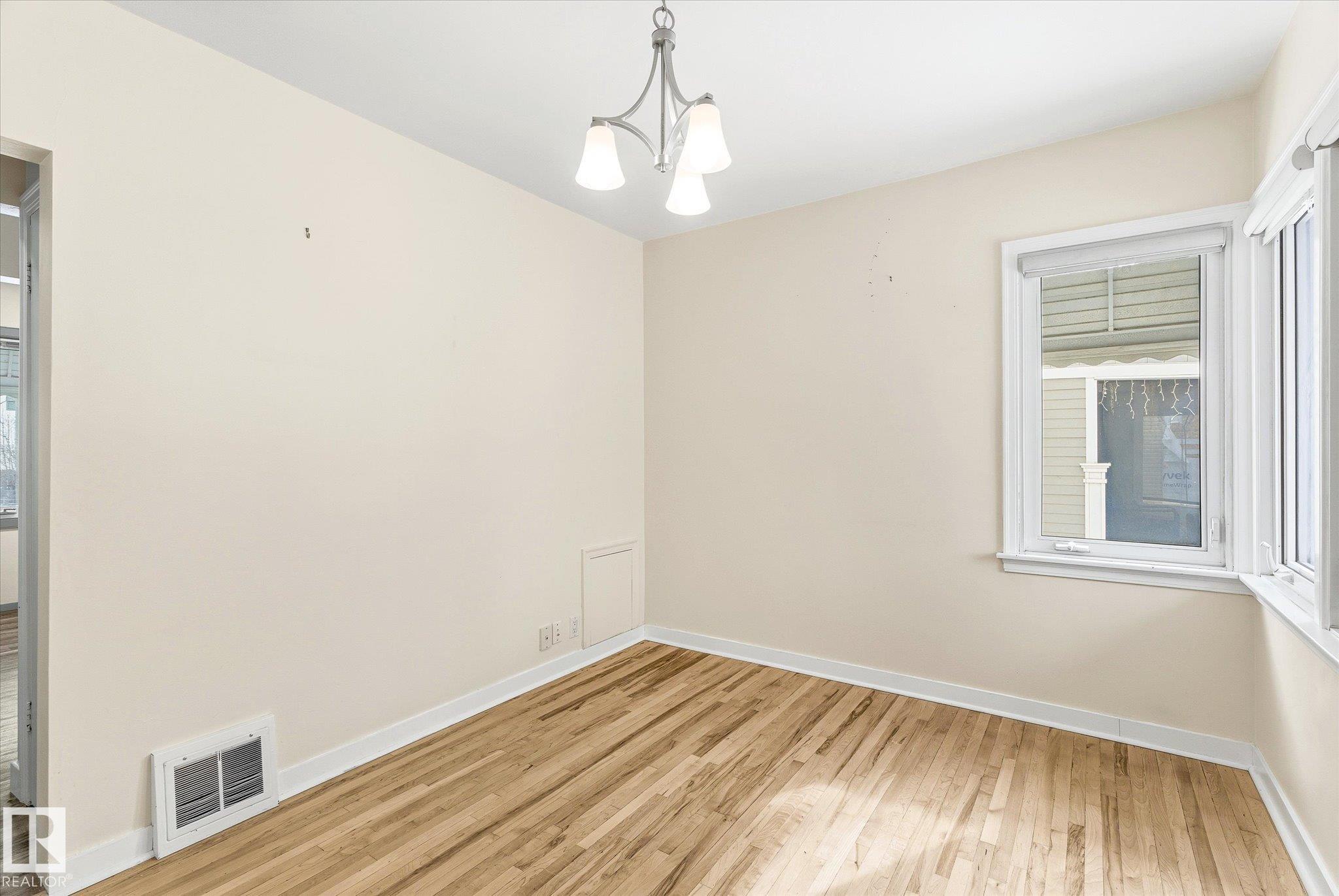 Photo 11 at 11715 123 Street NW, Inglewood, Edmonton