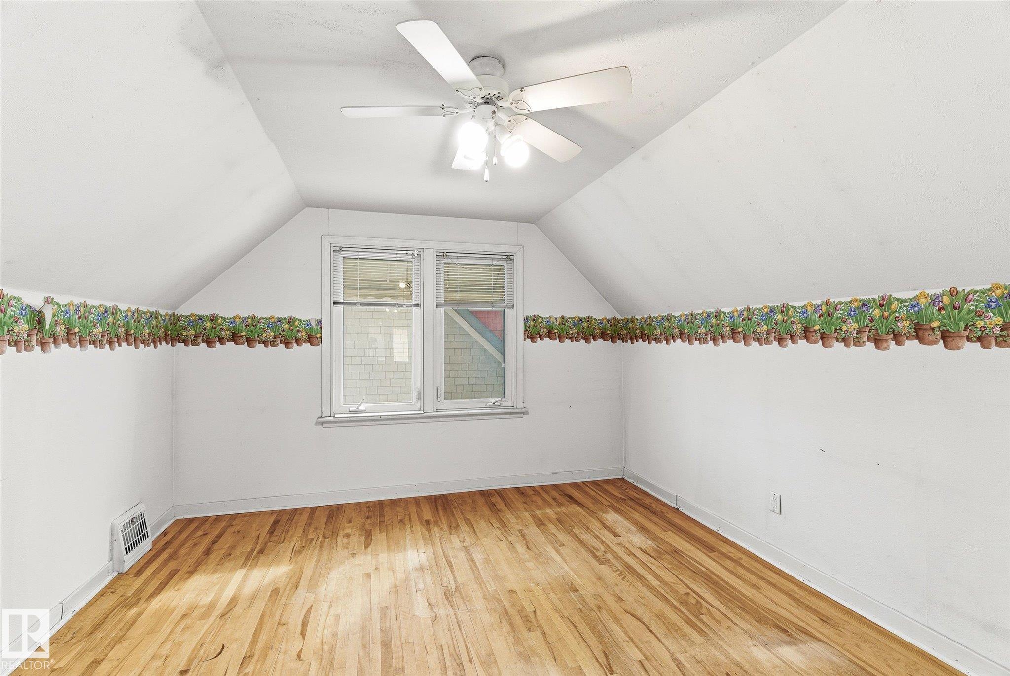 Photo 25 at 11715 123 Street NW, Inglewood, Edmonton