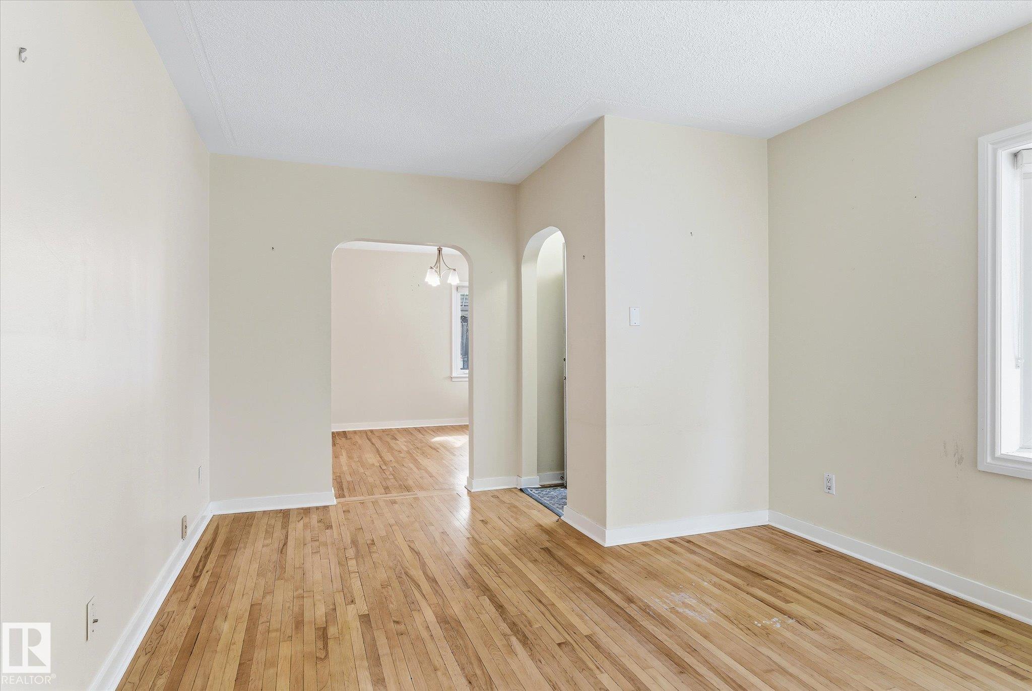 Photo 8 at 11715 123 Street NW, Inglewood, Edmonton