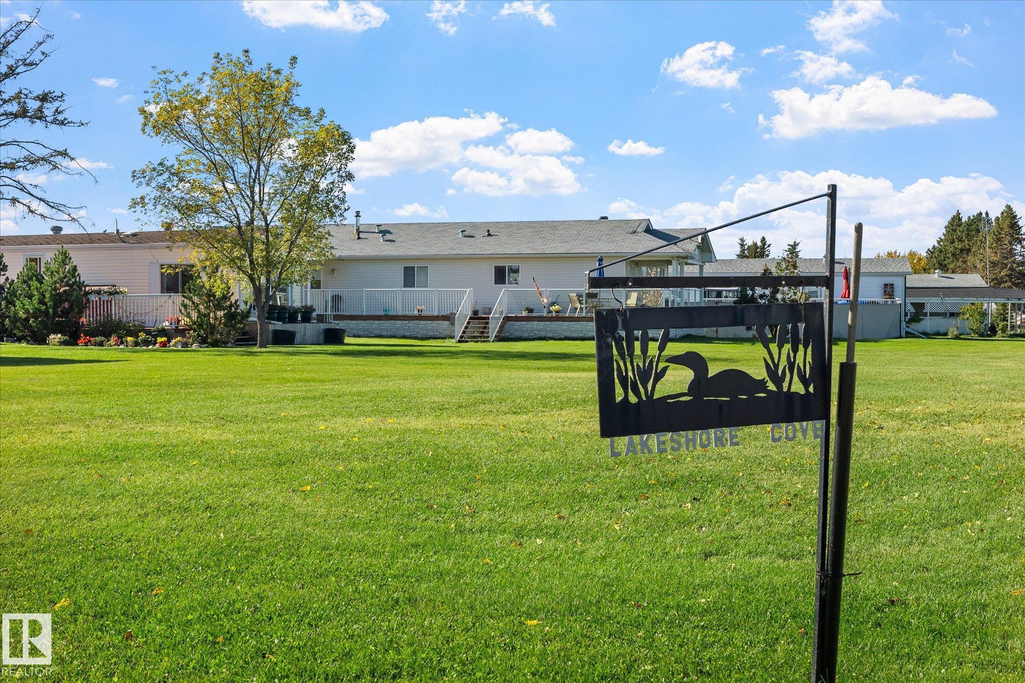 Photo 5 at #4 3401 Ste. Anne Trail, Lakeshore Cove, Rural Lac Ste. Anne County