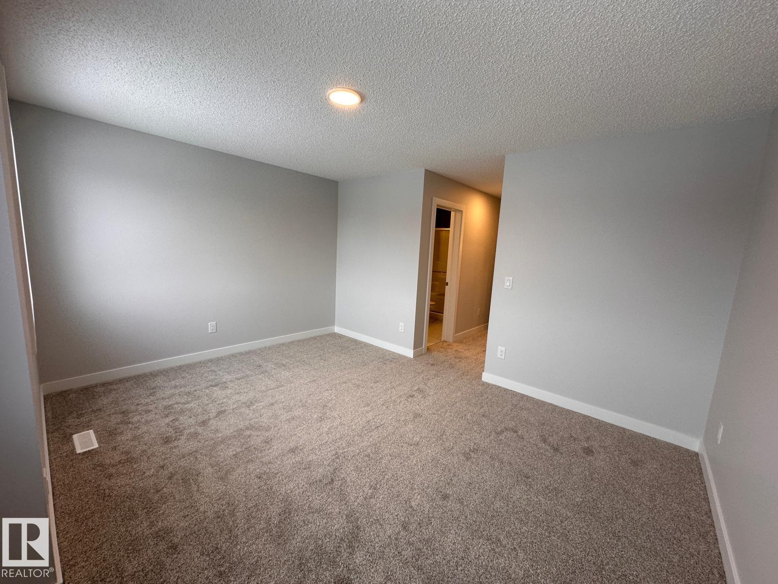 Photo 8 at 3016 9 Street NW, Maple Crest, Edmonton