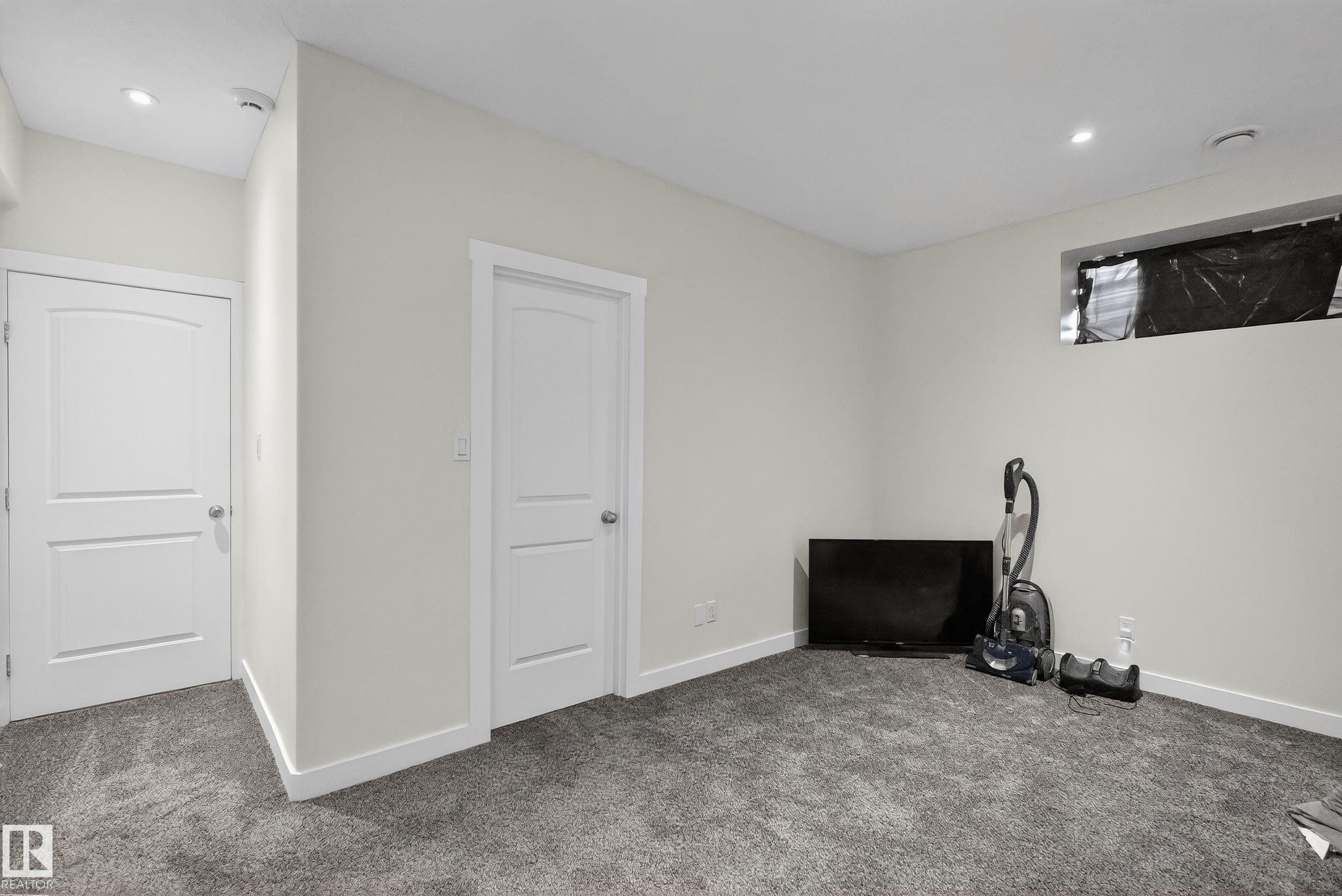 Photo 14 at 52003 Rge Road 273, None, Rural Parkland County