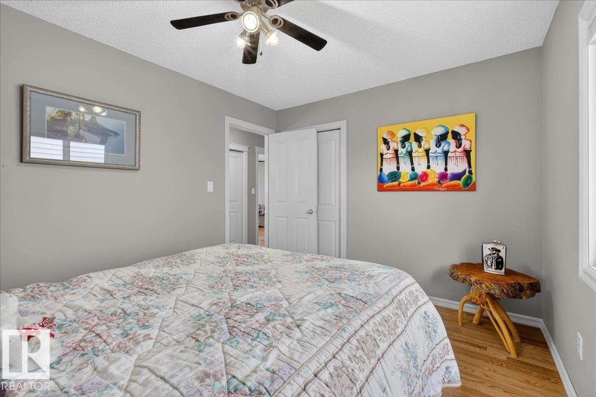 Photo 25 at 942 Chahley Crescent NW, Cameron Heights, Edmonton