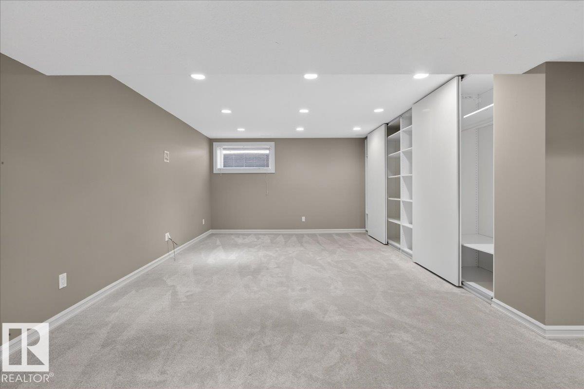 Photo 37 at 942 Chahley Crescent NW, Cameron Heights, Edmonton