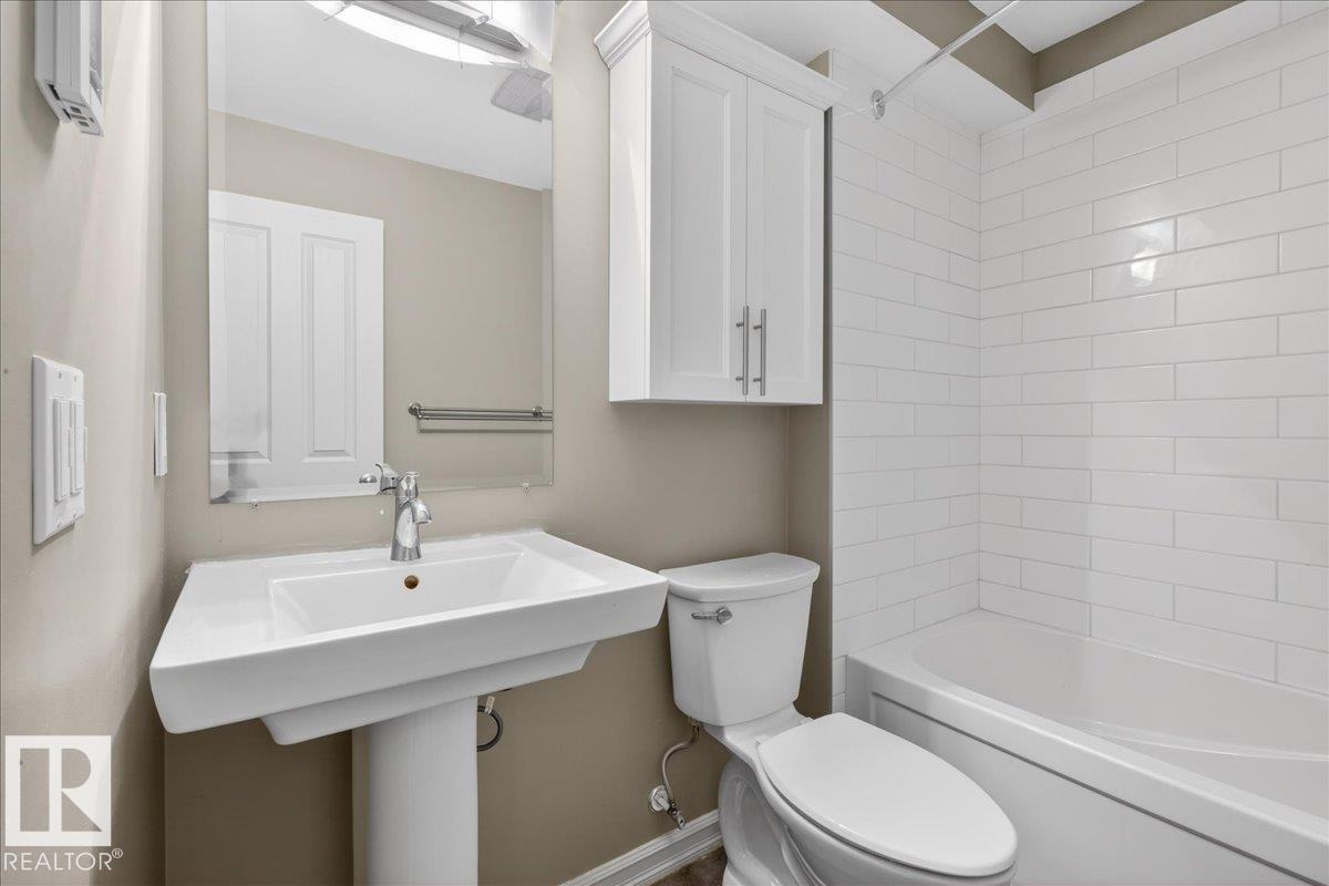 Photo 43 at 942 Chahley Crescent NW, Cameron Heights, Edmonton