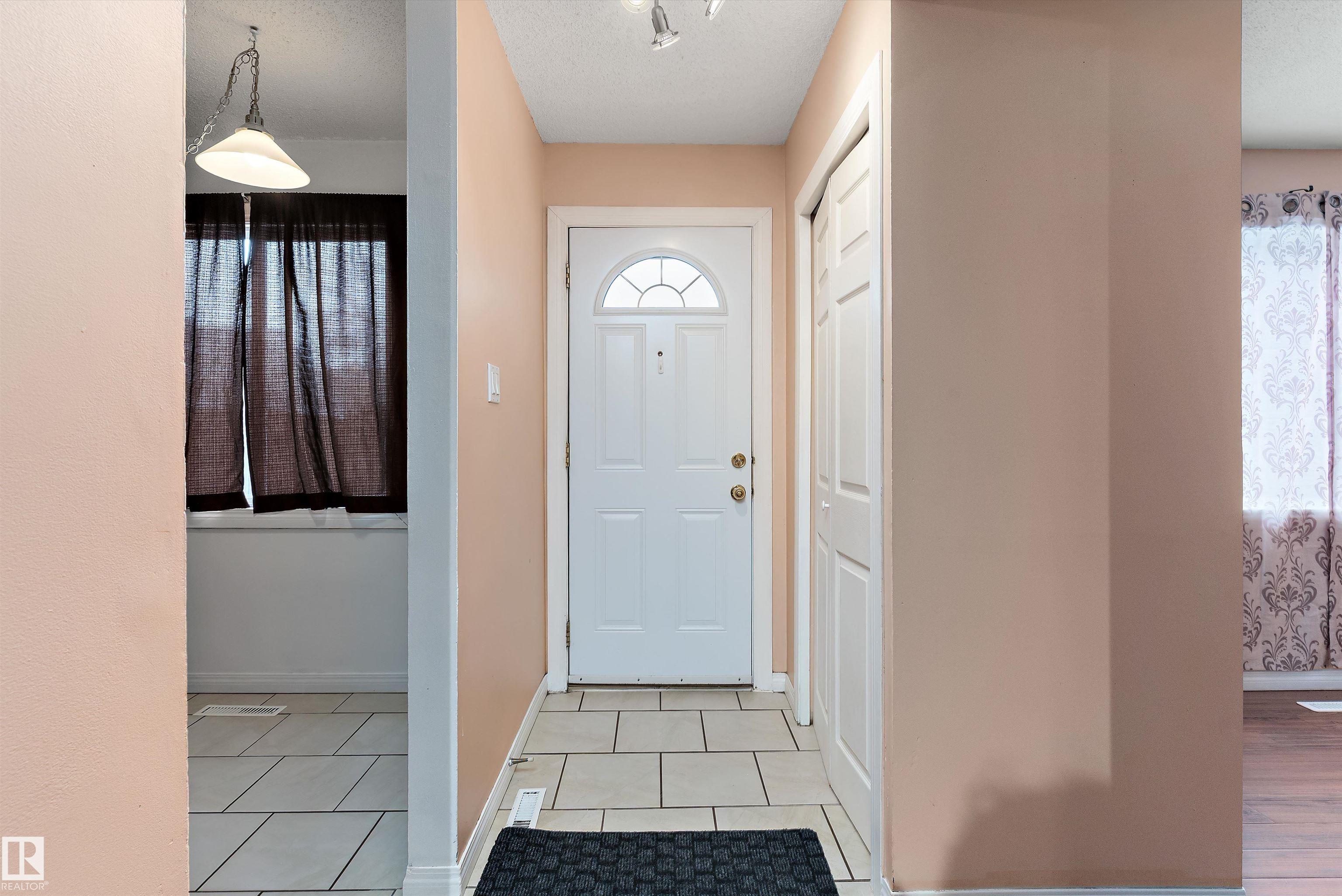 196 Roseland Village NW, Northmount, Edmonton