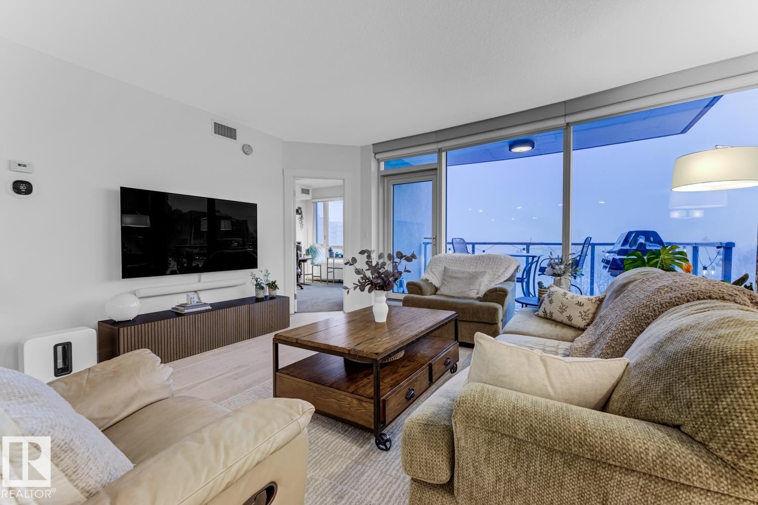 Photo 15 at 606 - 9720 106 Street NW, Downtown, Edmonton