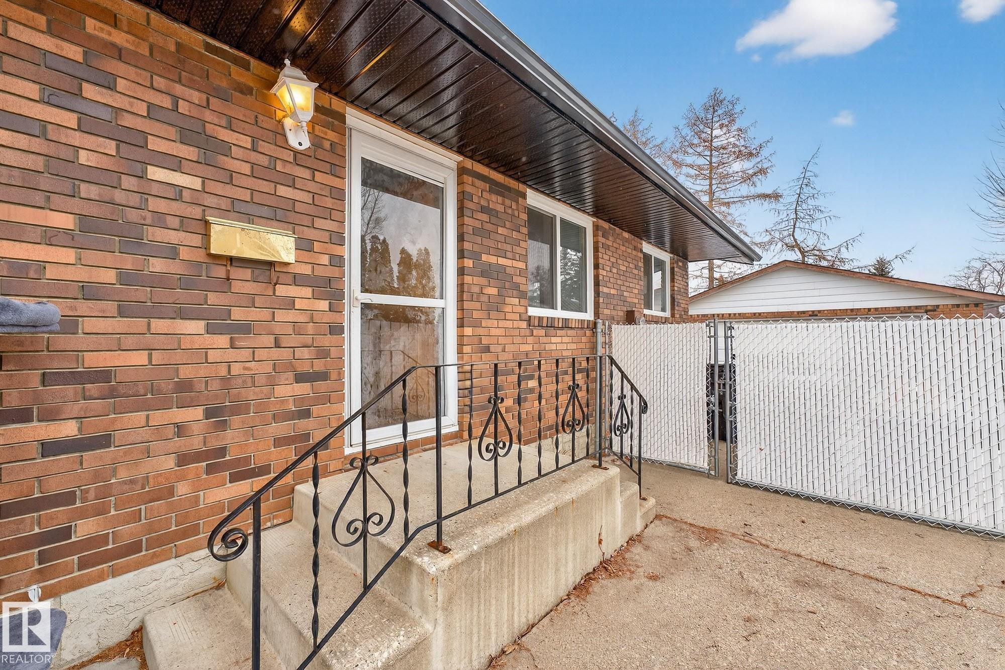 Photo 12 at 18 Hummingbird Road, Brentwood, Sherwood Park