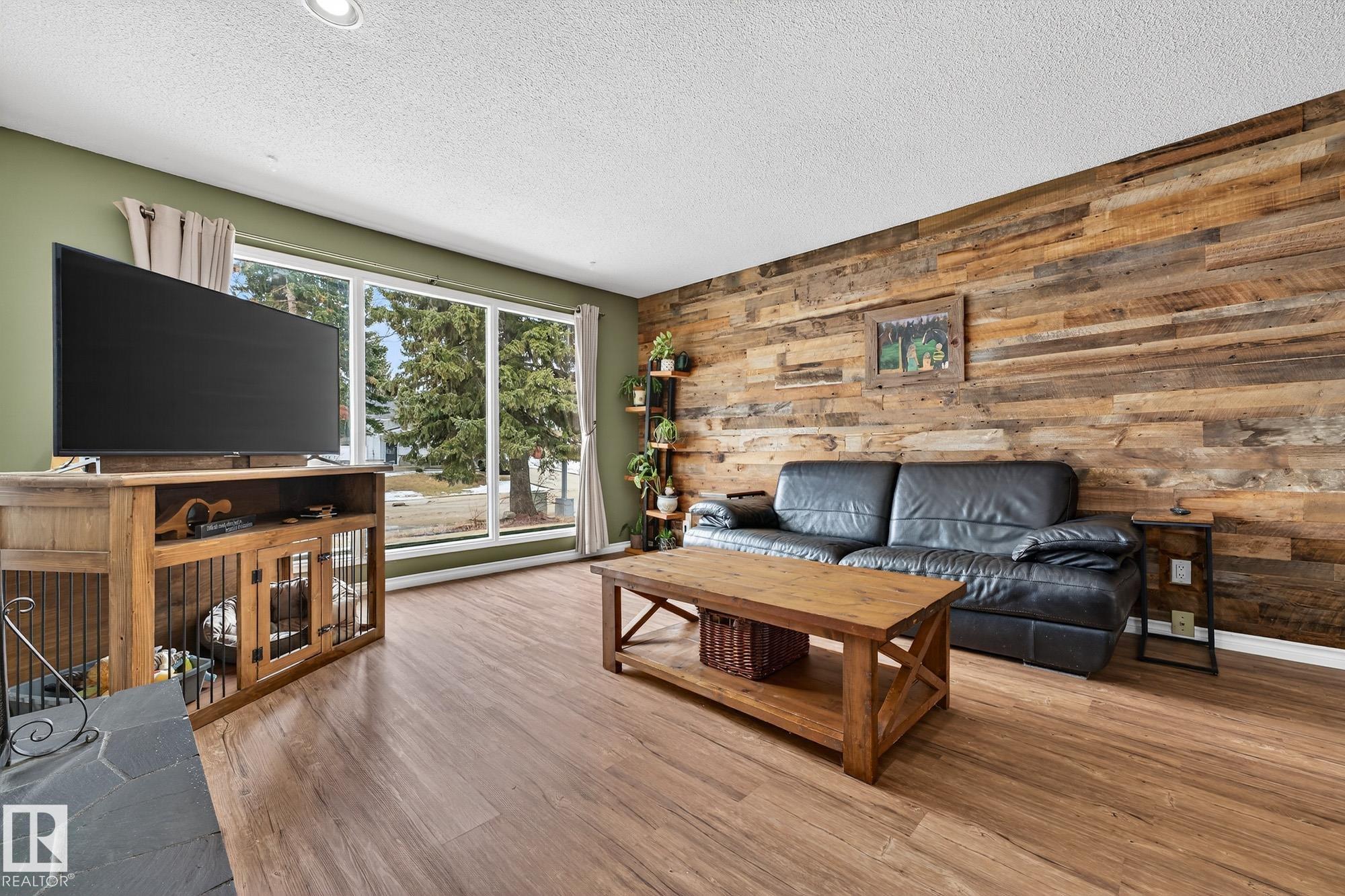 Photo 17 at 18 Hummingbird Road, Brentwood, Sherwood Park