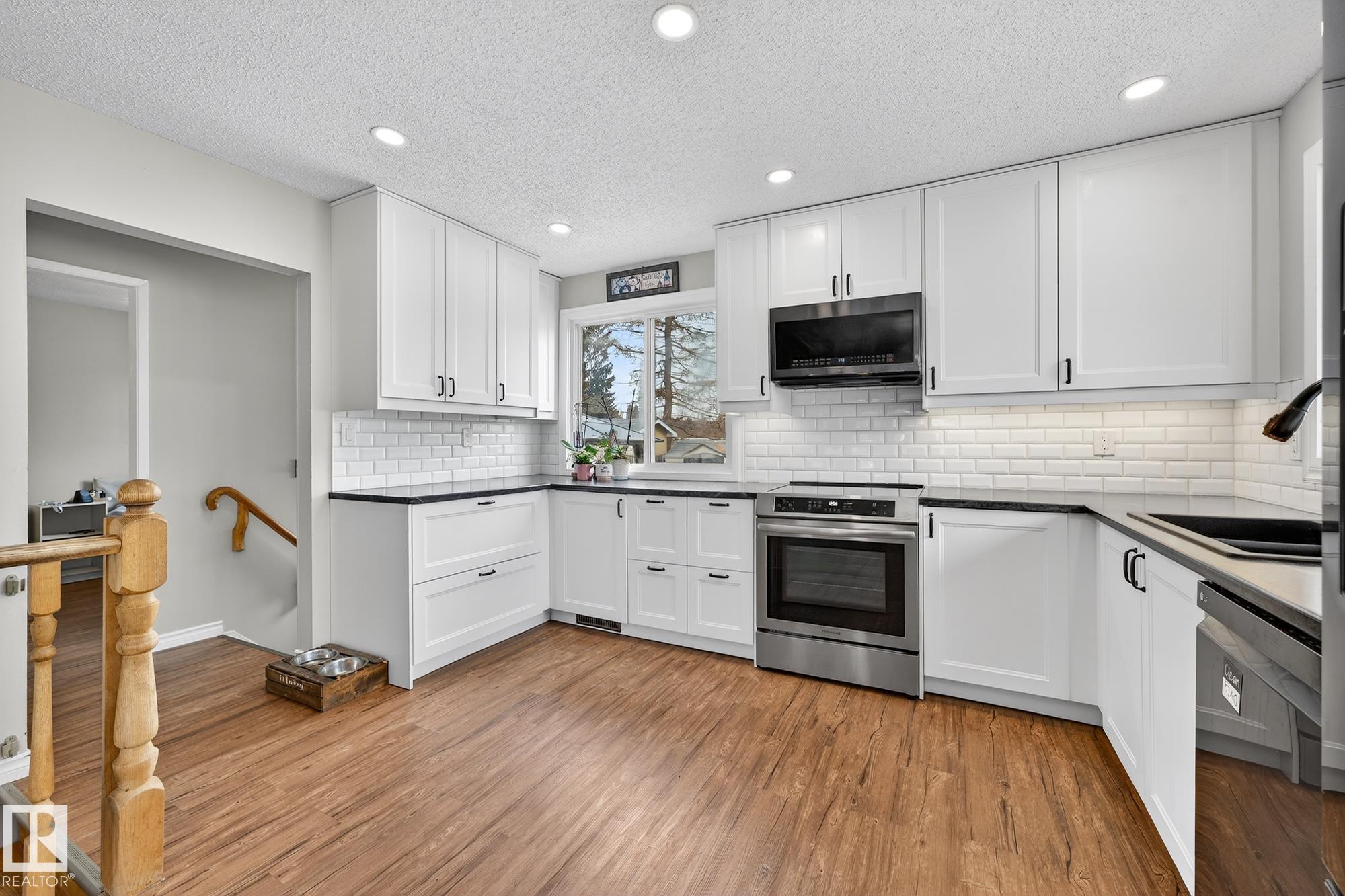 Photo 23 at 18 Hummingbird Road, Brentwood, Sherwood Park