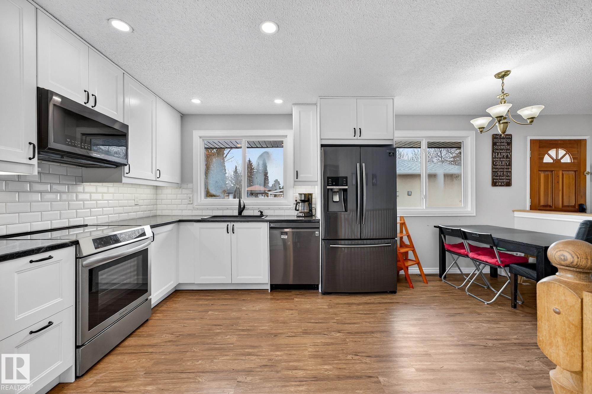 Photo 26 at 18 Hummingbird Road, Brentwood, Sherwood Park