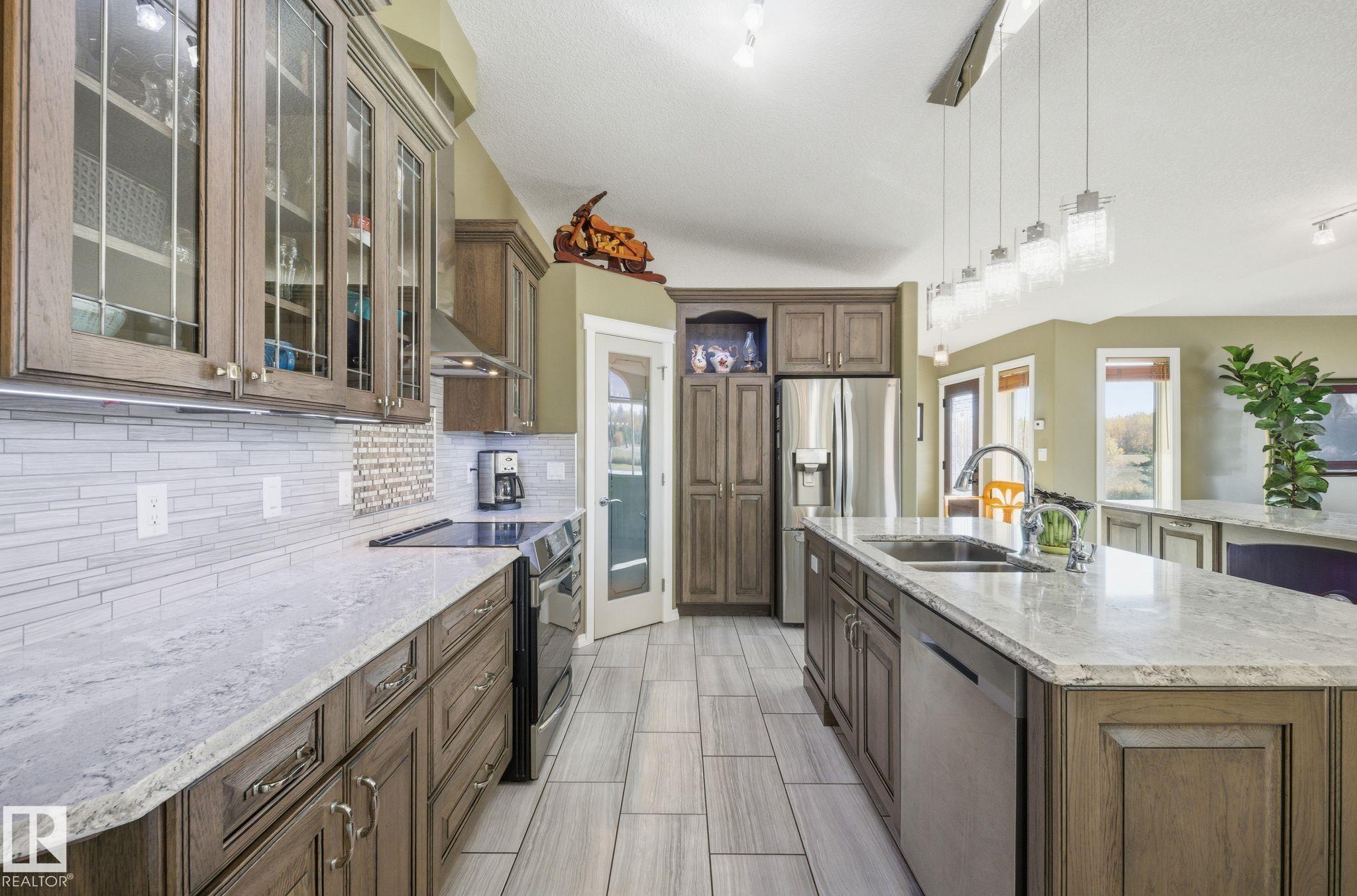 Photo 11 at 22516 Twp Road 572, None, Rural Sturgeon County