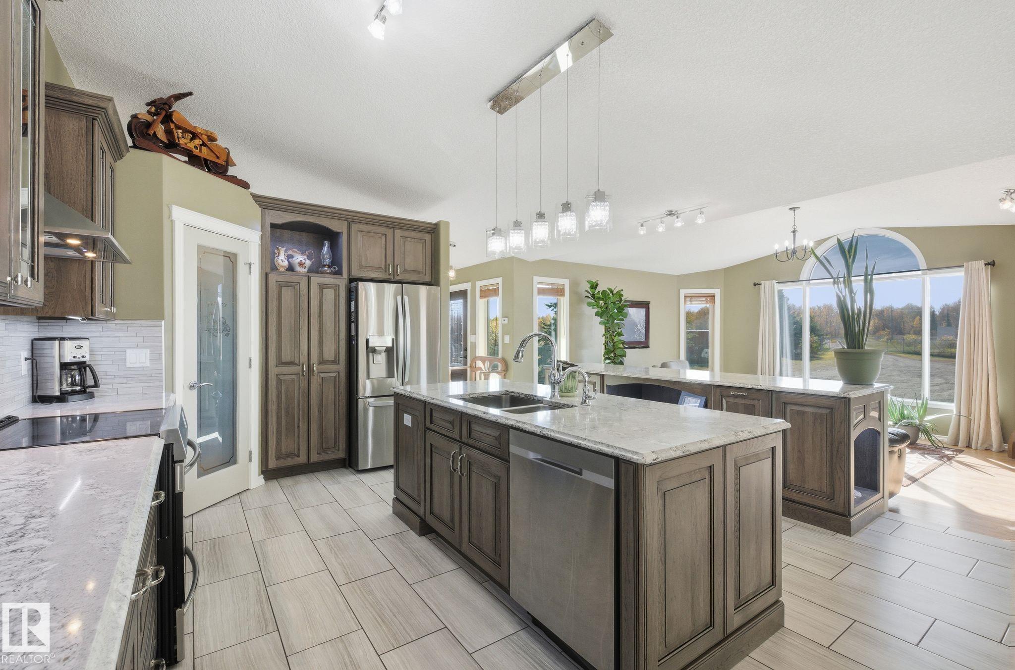 Photo 8 at 22516 Twp Road 572, None, Rural Sturgeon County