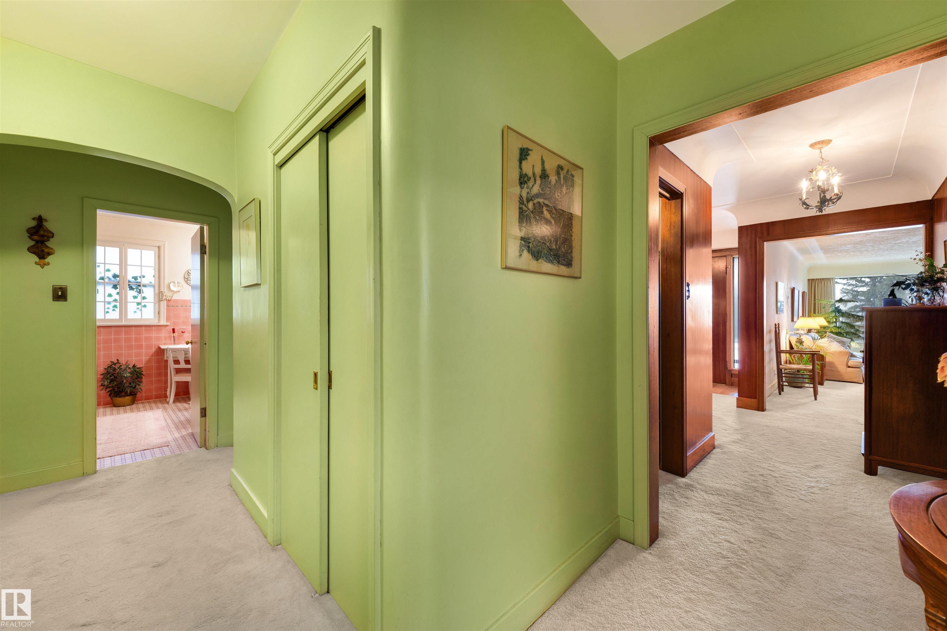 Photo 12 at 13882 Ravine Drive NW, Glenora, Edmonton