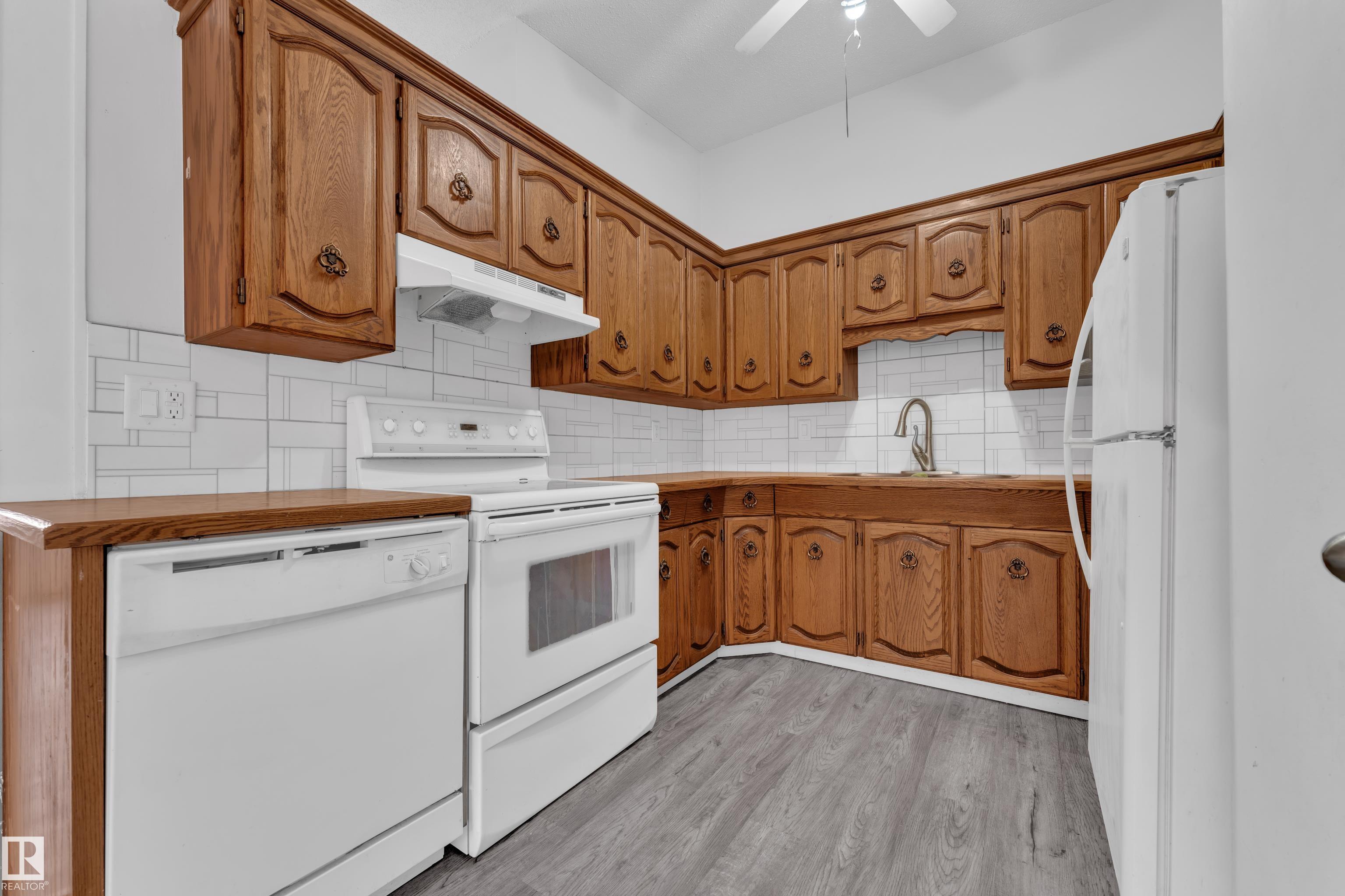 Photo 14 at 11429 39 Avenue NW, Greenfield, Edmonton