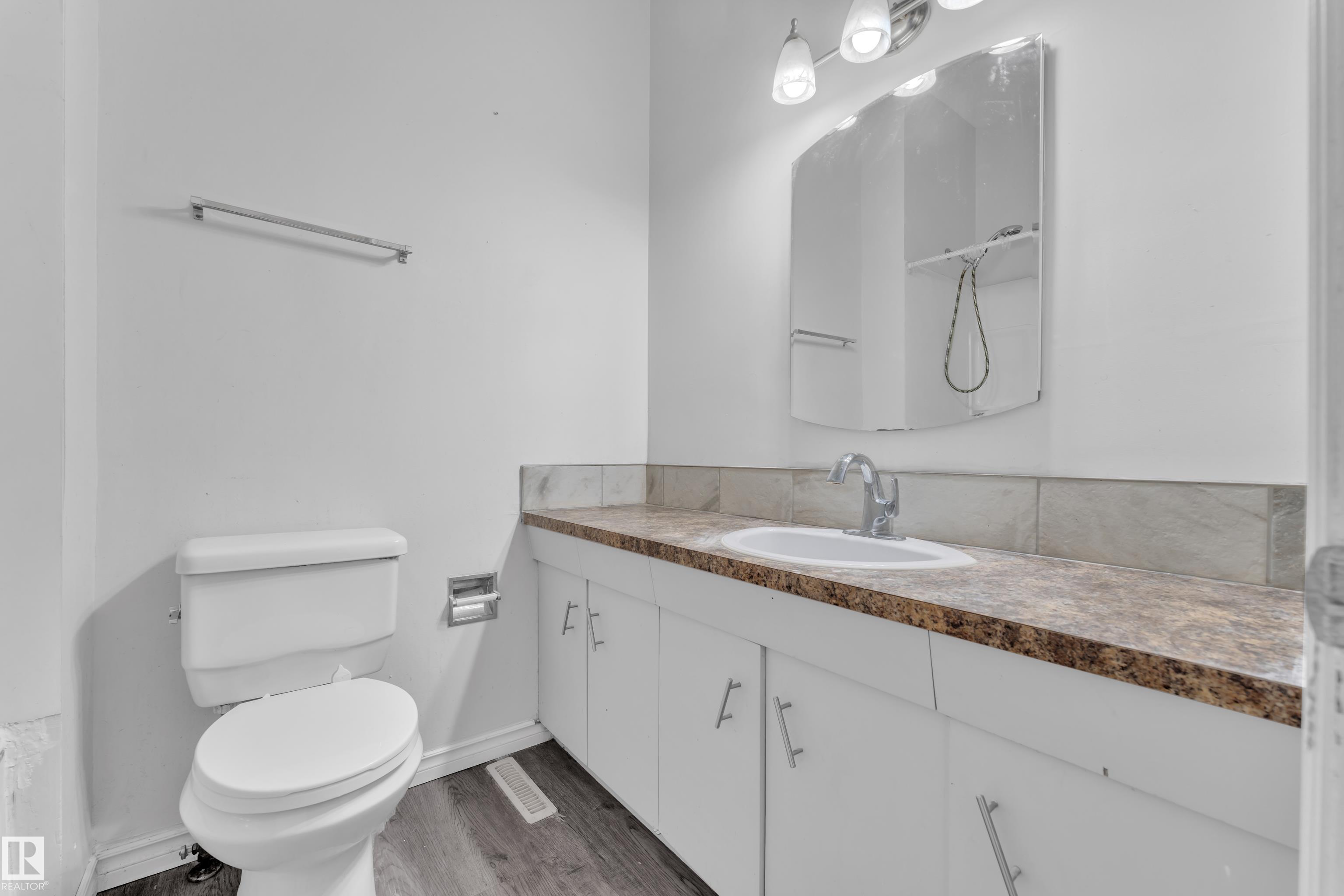 Photo 18 at 11429 39 Avenue NW, Greenfield, Edmonton