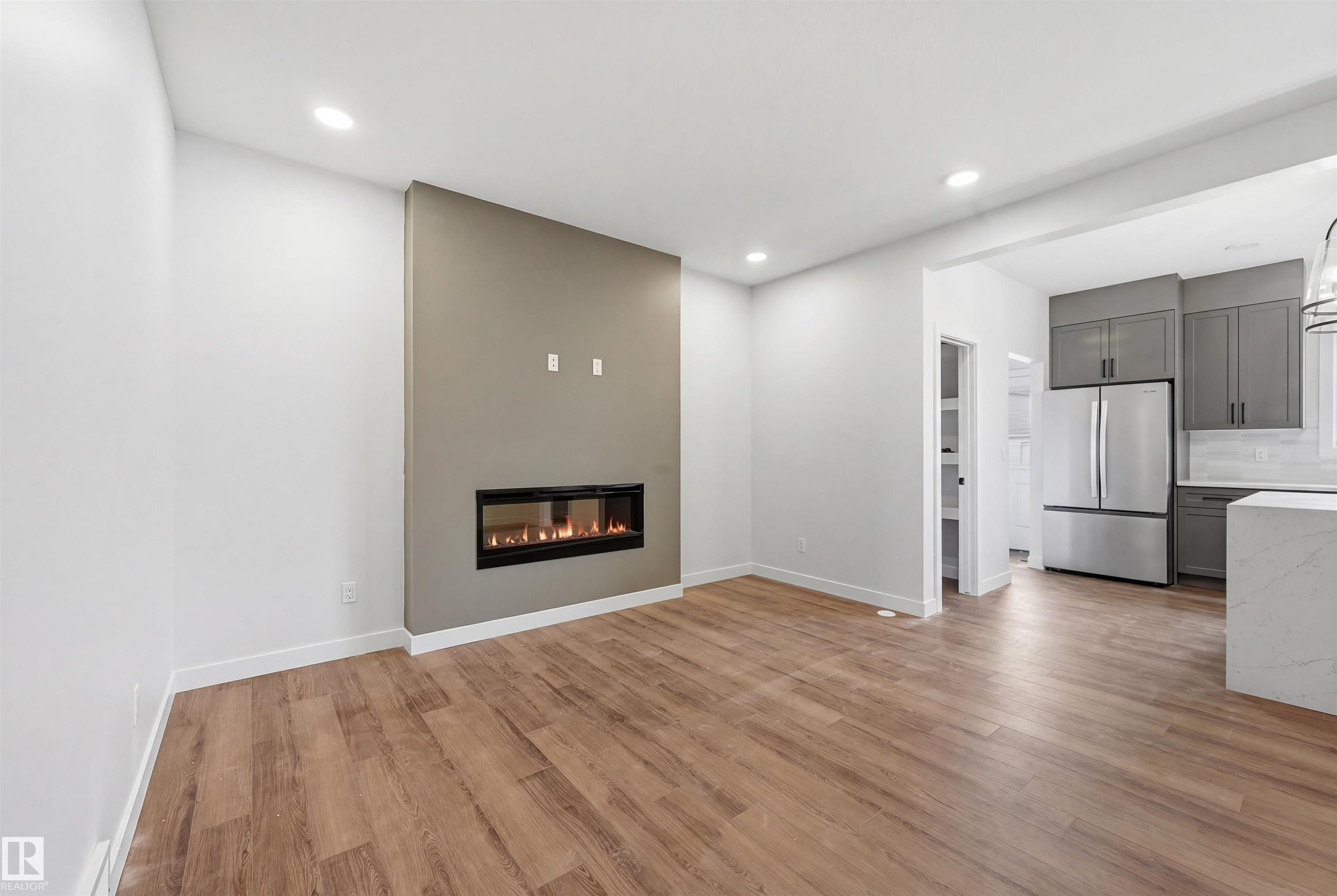 Photo 11 at 2307 160 Street SW, Glenridding Heights, Edmonton