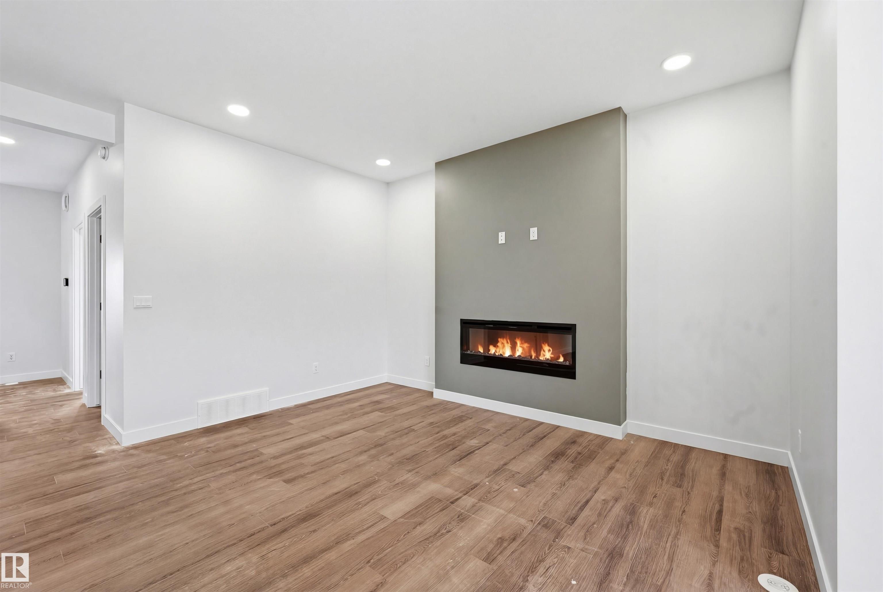 Photo 10 at 2307 160 Street SW, Glenridding Heights, Edmonton