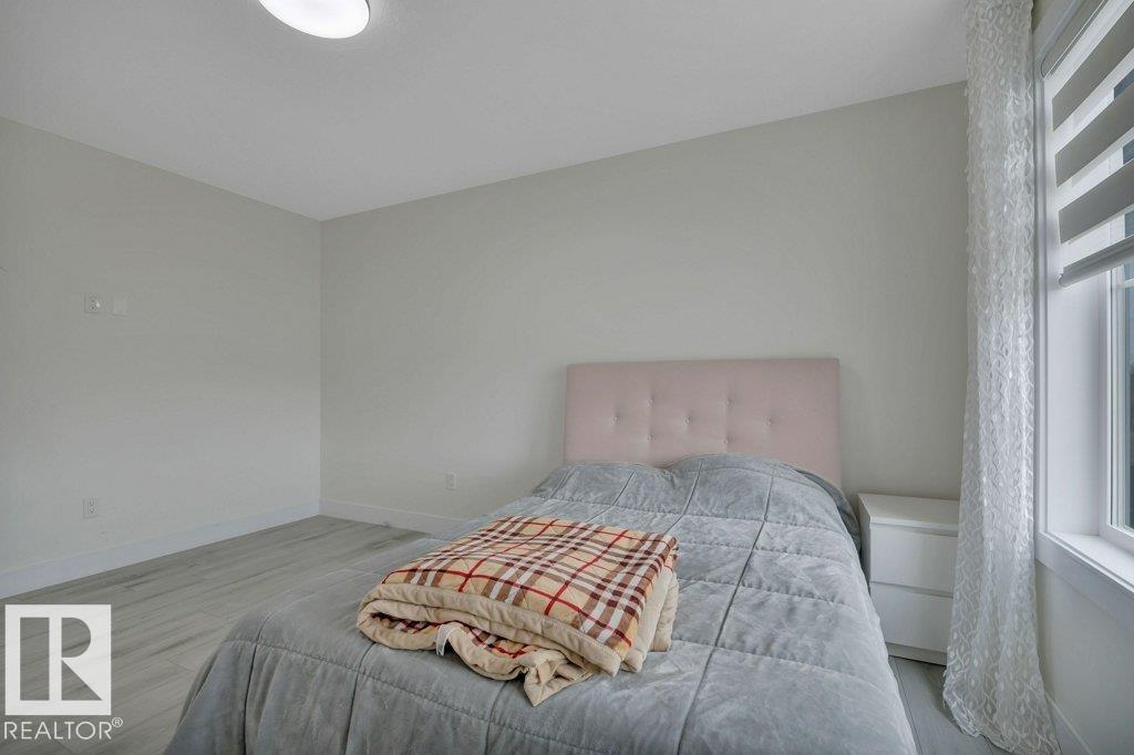 Photo 31 at 1232 Eaton Lane NW, Edgemont, Edmonton