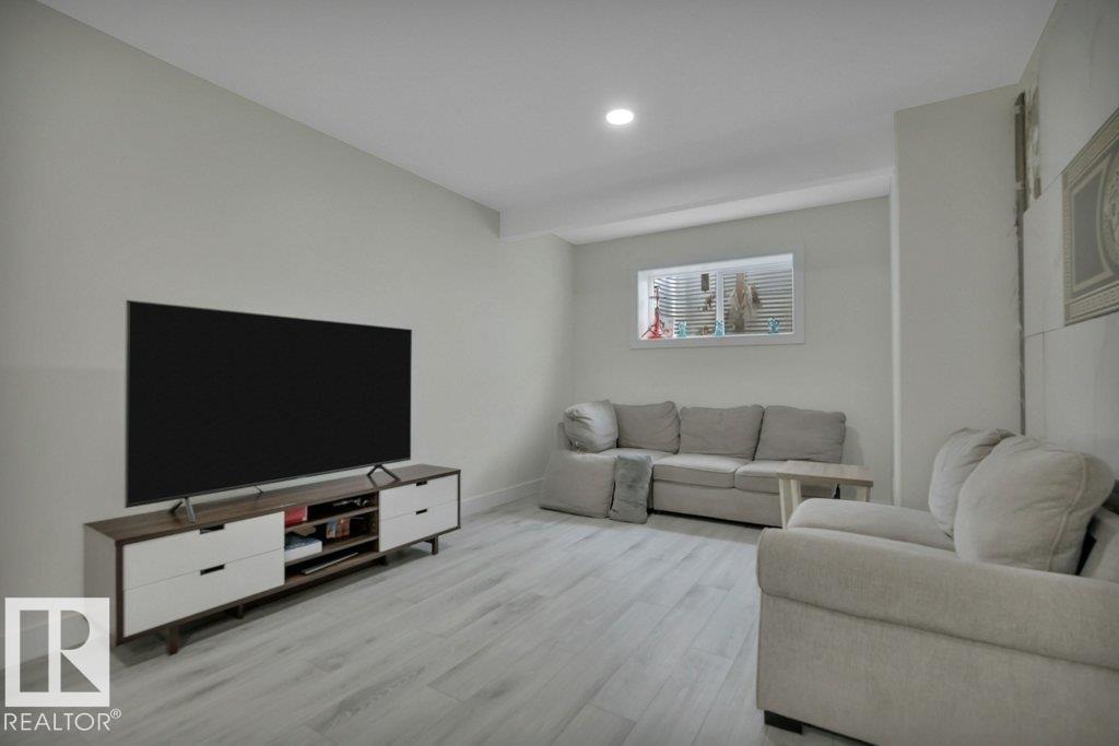 Photo 36 at 1232 Eaton Lane NW, Edgemont, Edmonton