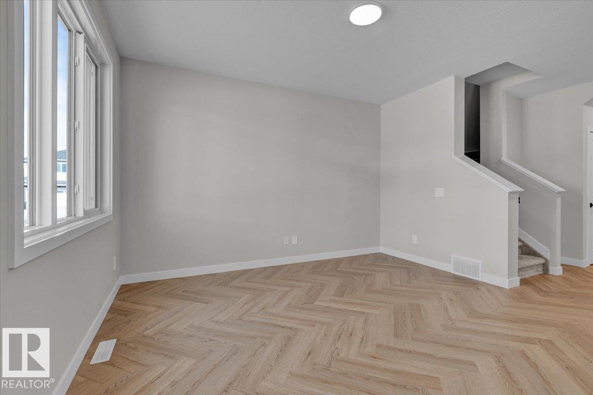 Photo 11 at 2636 62 Street SW, Mattson, Edmonton