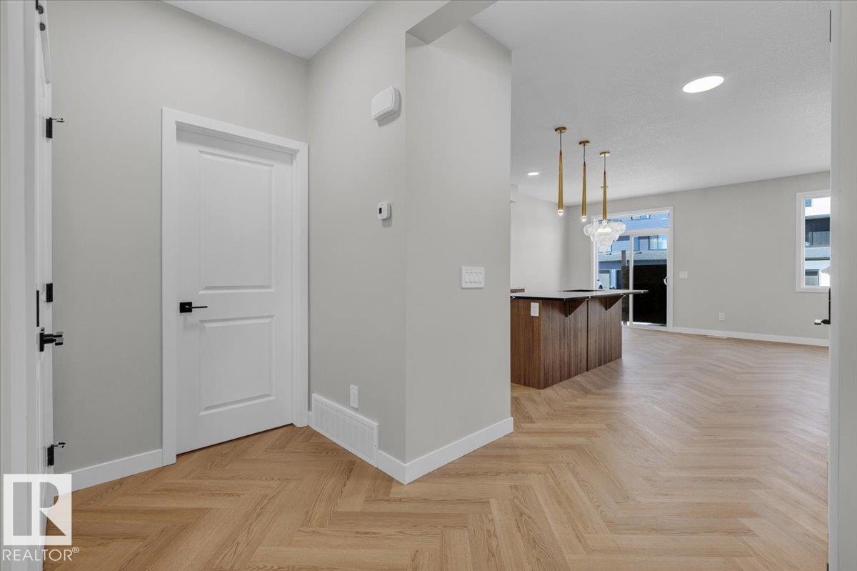 2636 62 Street SW, Mattson, Edmonton