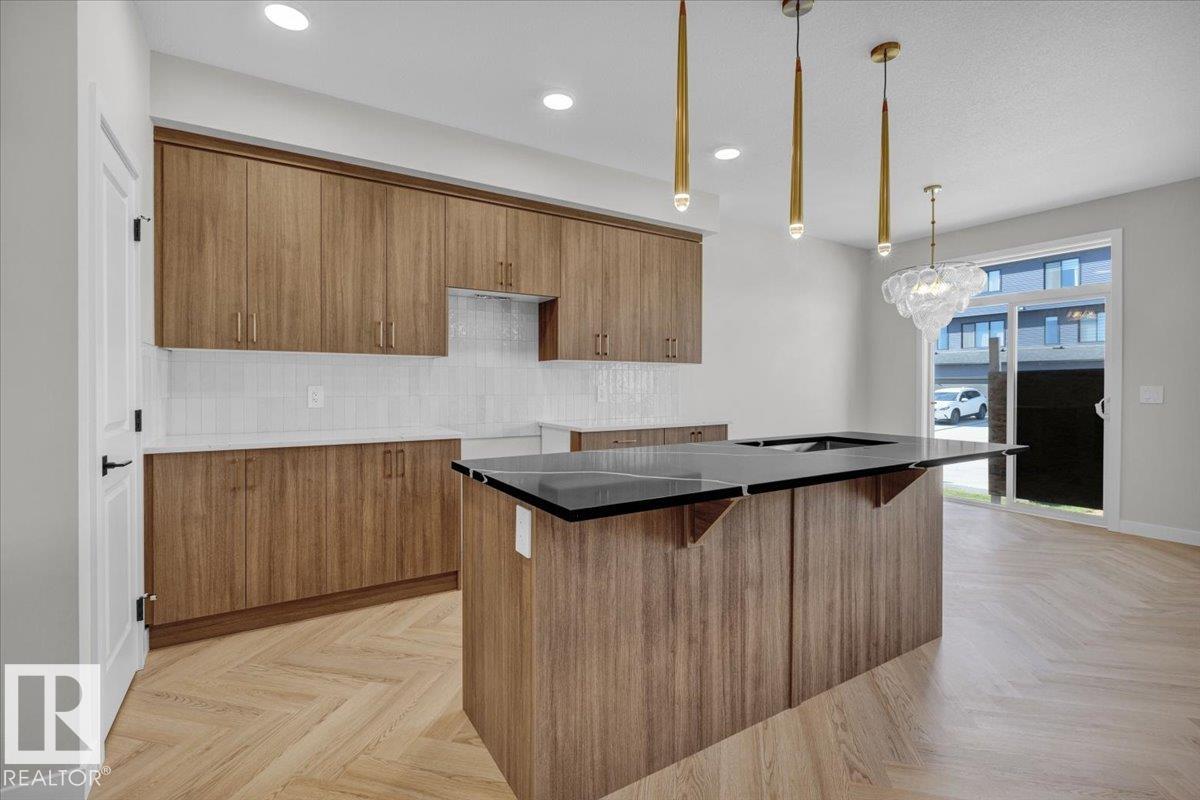 2636 62 Street SW, Mattson, Edmonton