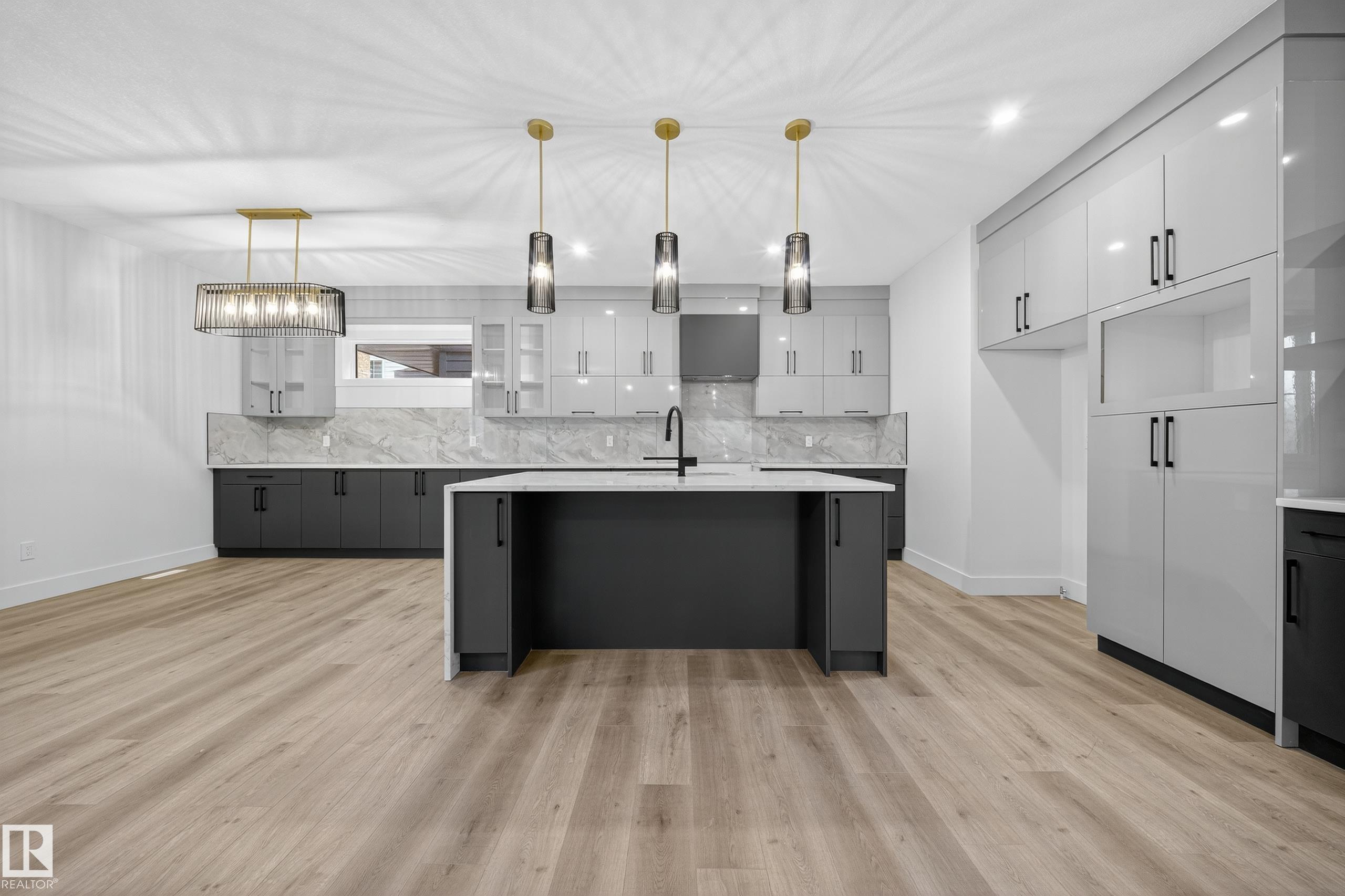 Picture for 6117 CRAWFORD DR SW