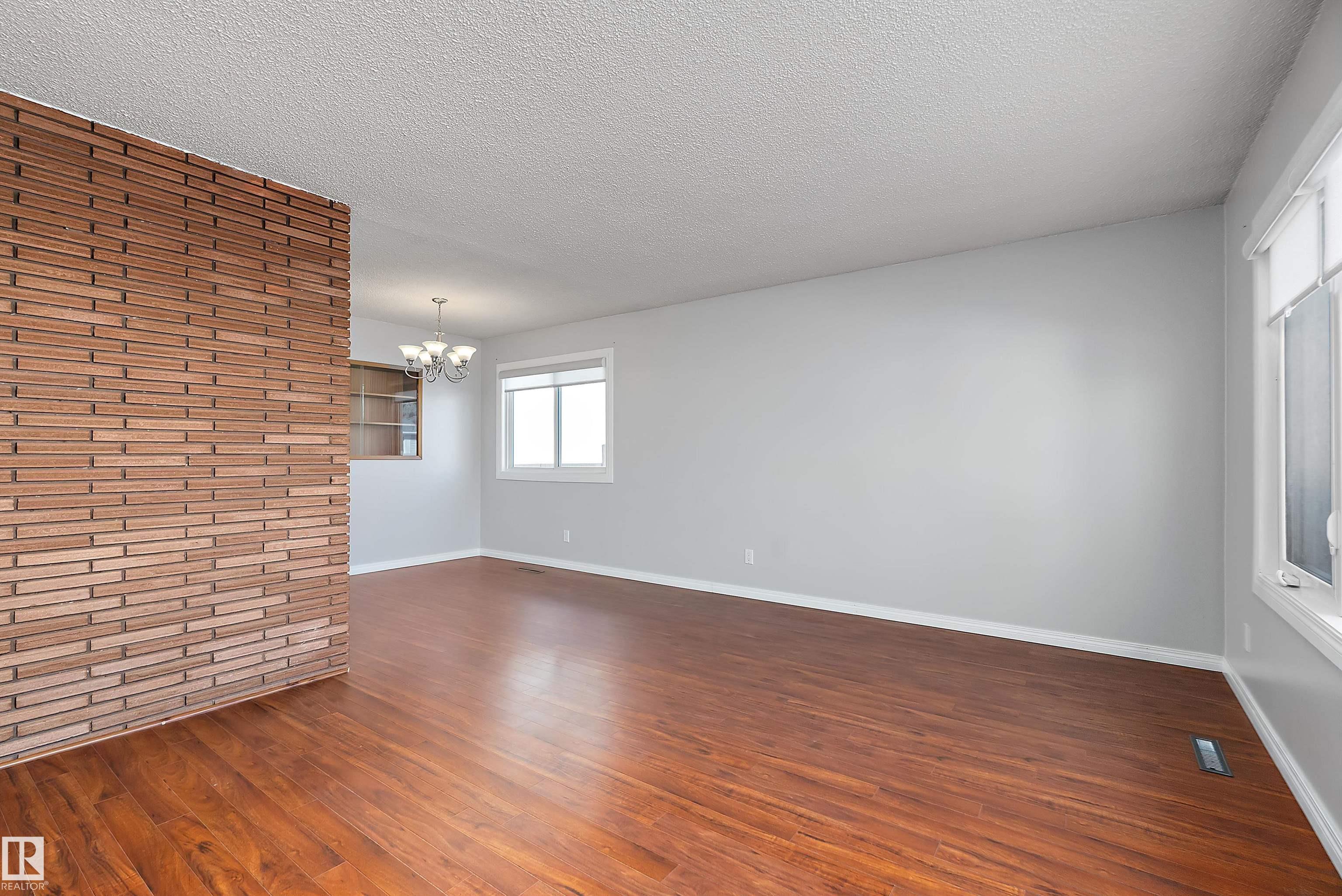 7711 132 A Avenue NW, Delwood, Edmonton