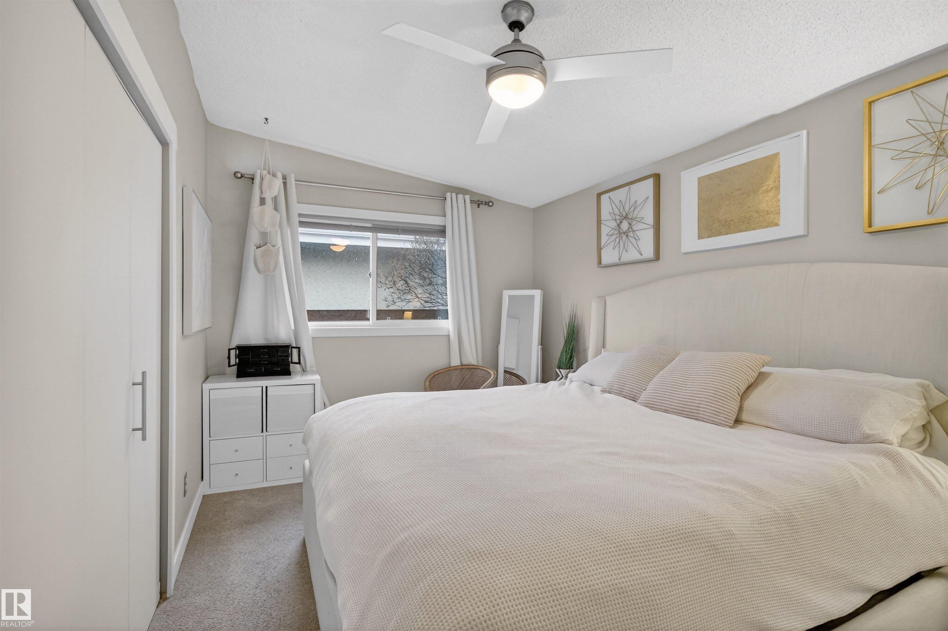 Photo 24 at 15719 89a Avenue NW, Meadowlark Park, Edmonton