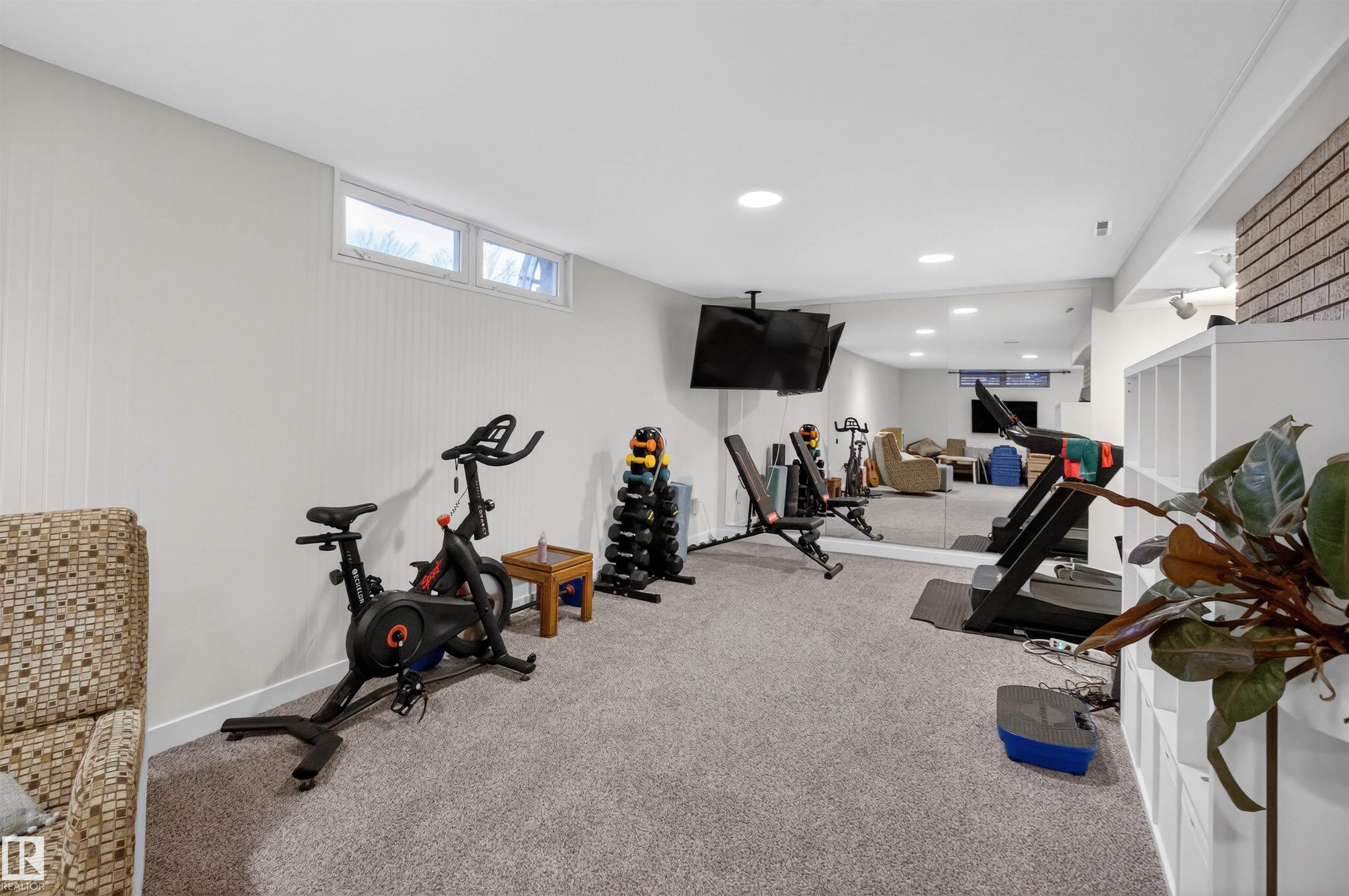 Photo 28 at 15719 89a Avenue NW, Meadowlark Park, Edmonton