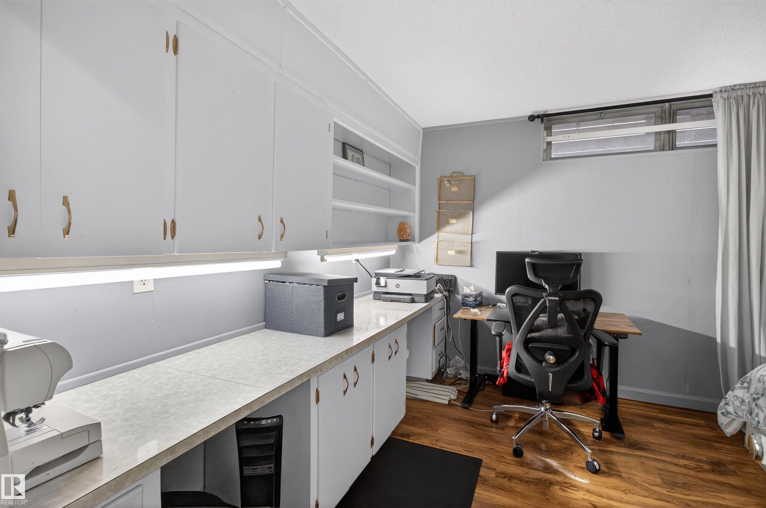 Photo 36 at 15719 89a Avenue NW, Meadowlark Park, Edmonton