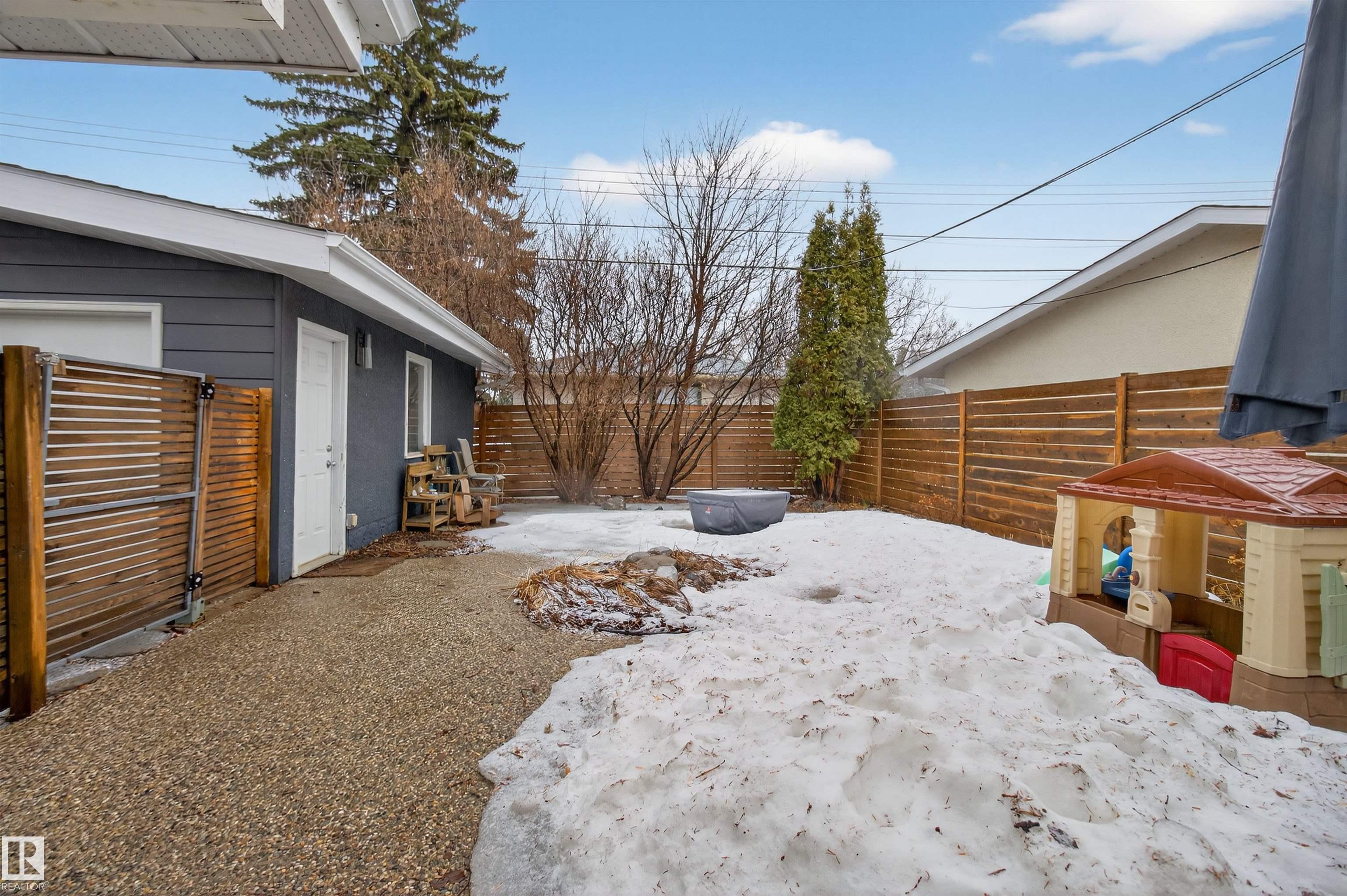 Photo 43 at 15719 89a Avenue NW, Meadowlark Park, Edmonton