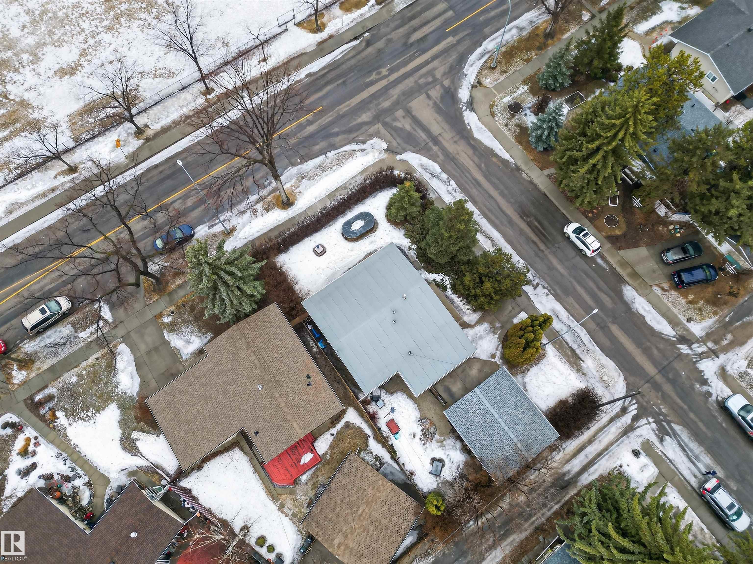 Photo 55 at 15719 89a Avenue NW, Meadowlark Park, Edmonton