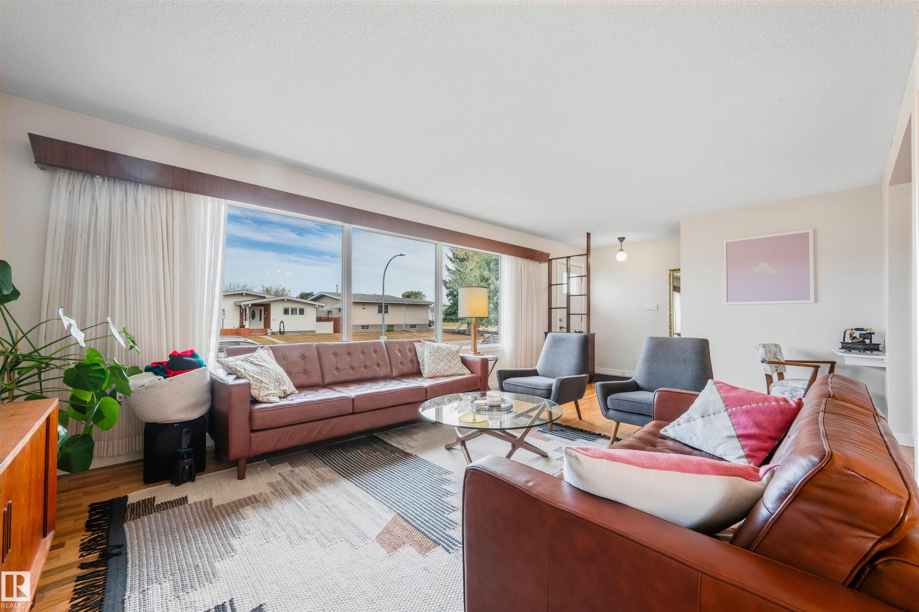 Picture for 7811 148 AV NW