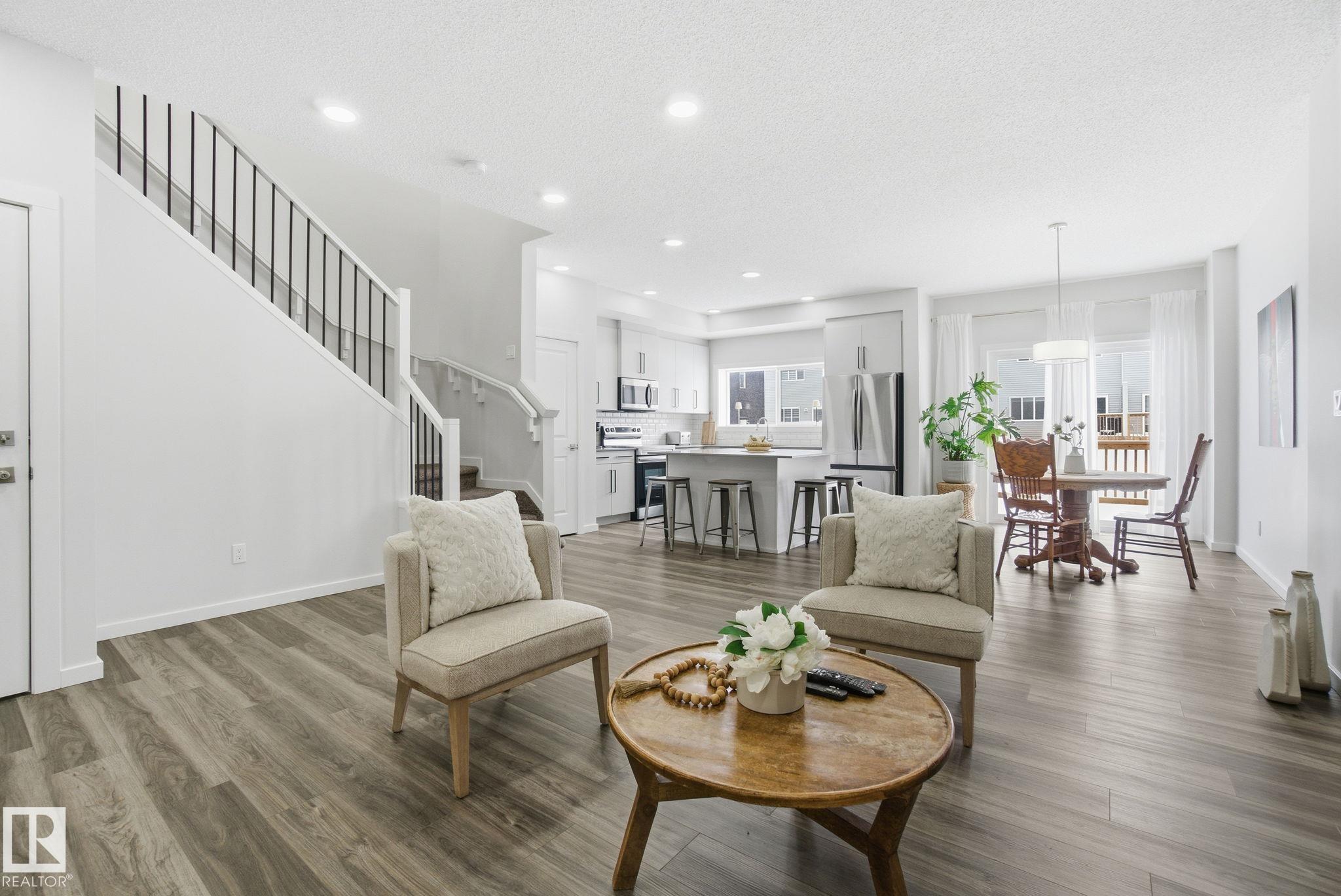 Photo 11 at 319 29 Street SW, Alces, Edmonton