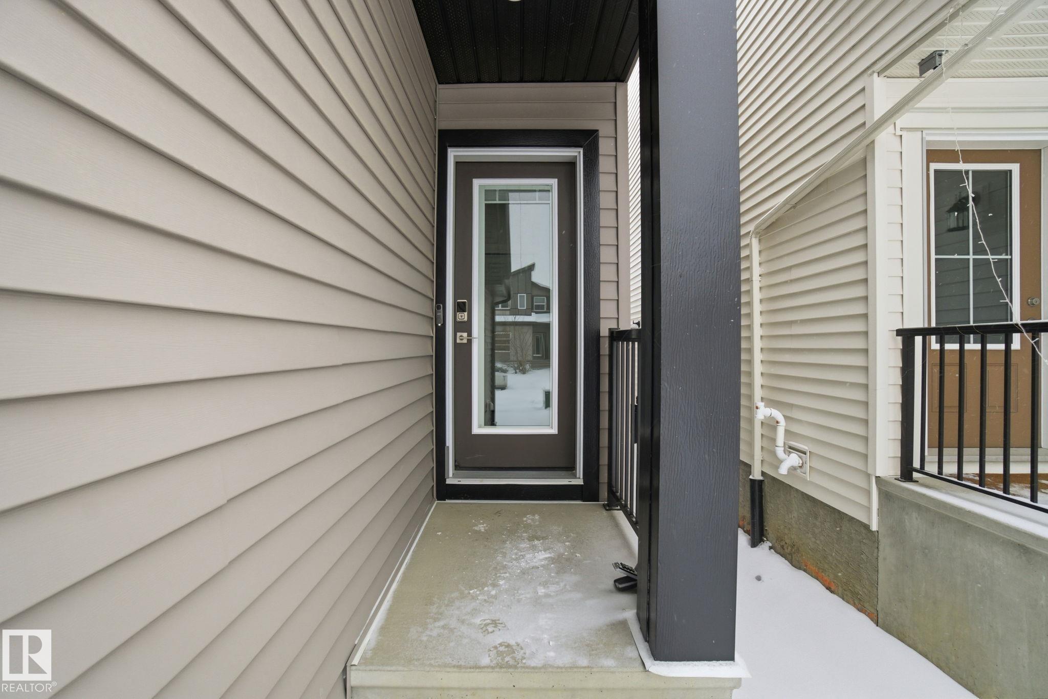 319 29 Street SW, Alces, Edmonton