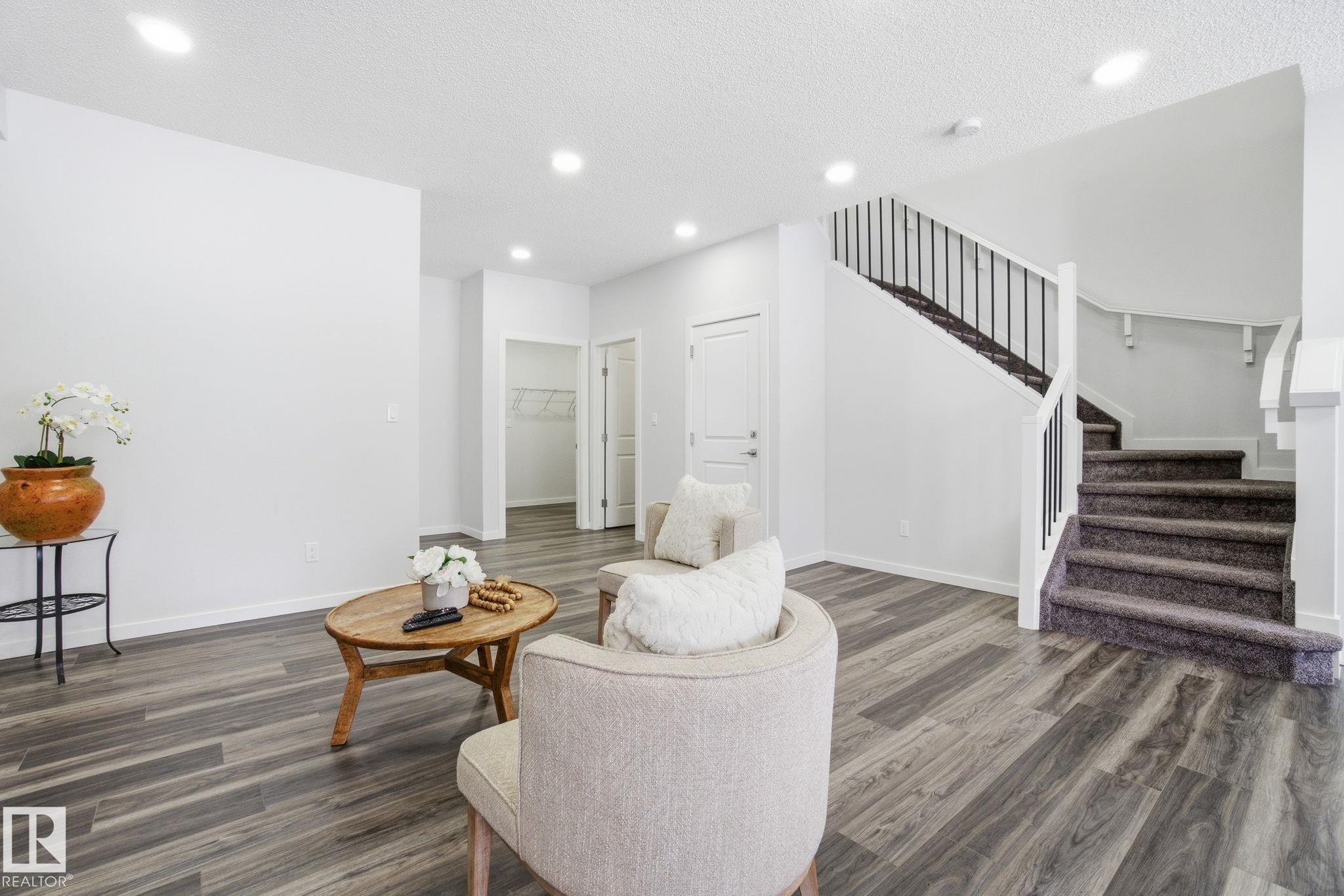 Photo 10 at 319 29 Street SW, Alces, Edmonton