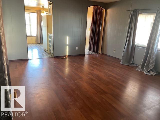 Picture for #12 Cliff Crescent NW