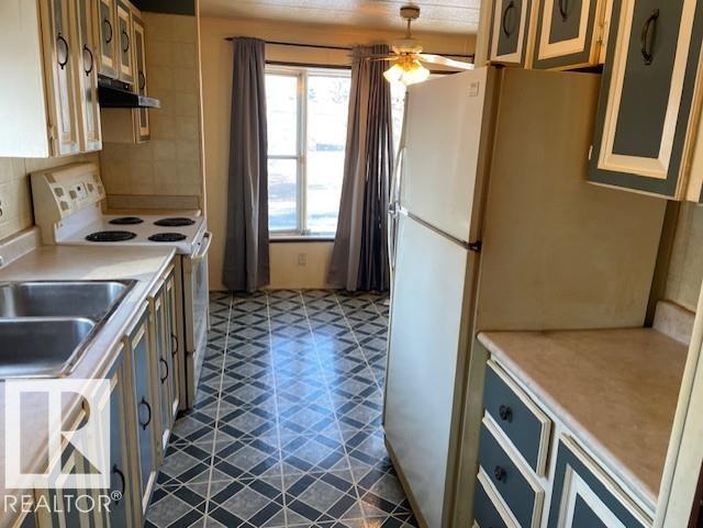 Picture for #12 Cliff Crescent NW