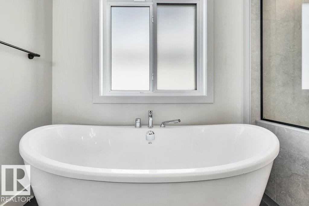 Photo 42 at 17 Norwyck Way, Fenwyck, Spruce Grove