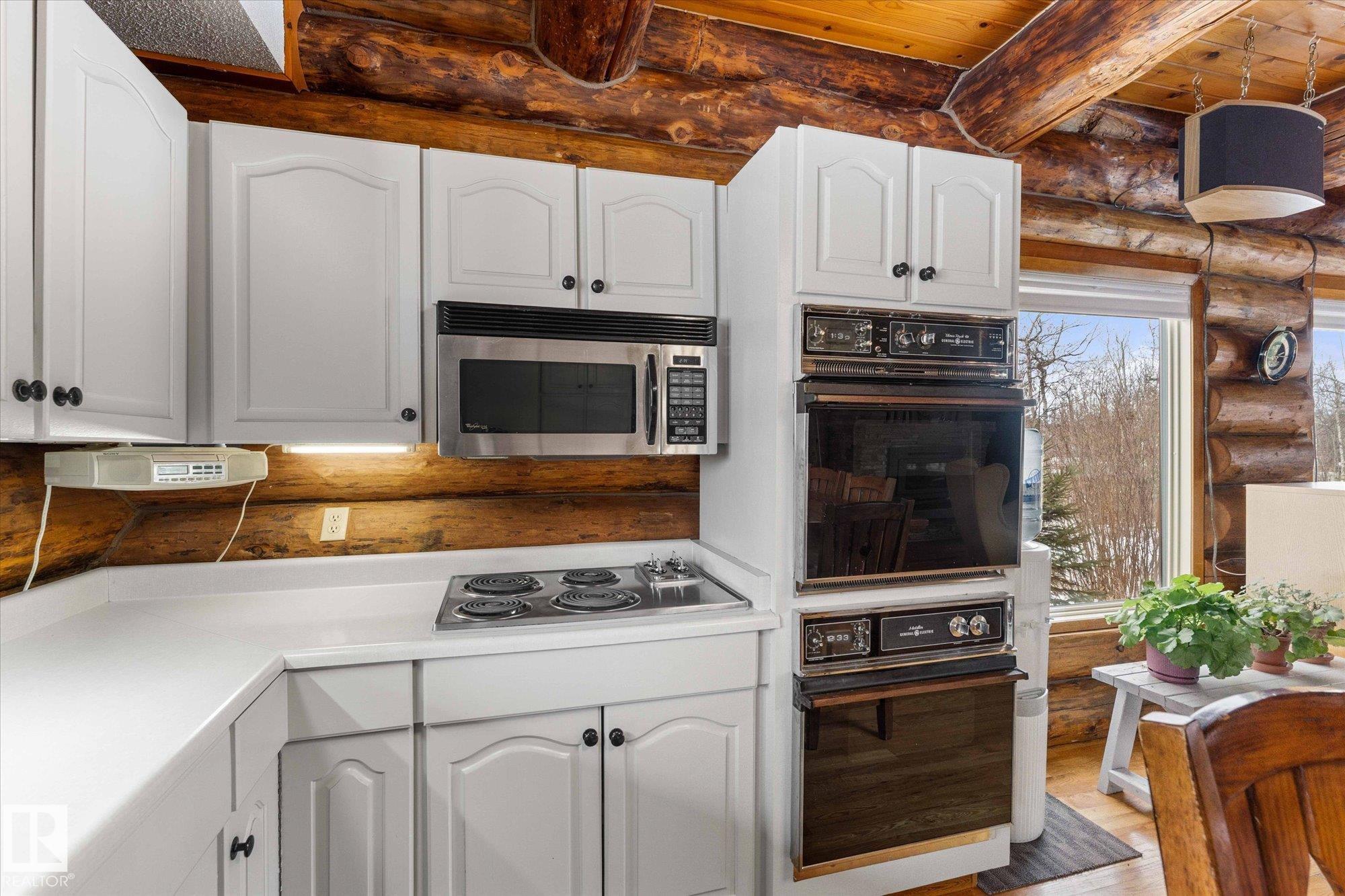 Photo 28 at 11 53001 Rge Road 53, Wabamun Lk., Rural Parkland County