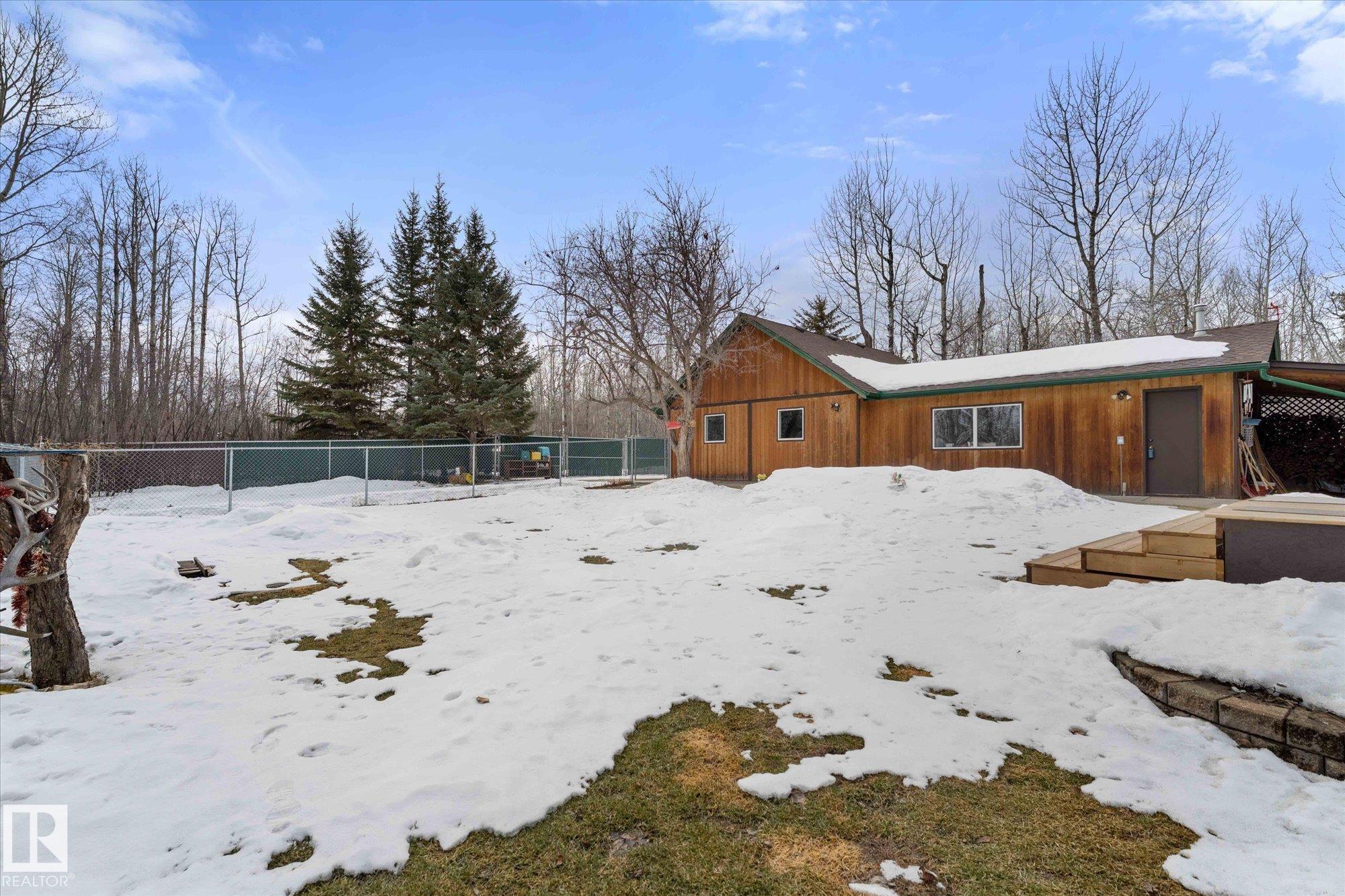 Photo 54 at 11 53001 Rge Road 53, Wabamun Lk., Rural Parkland County