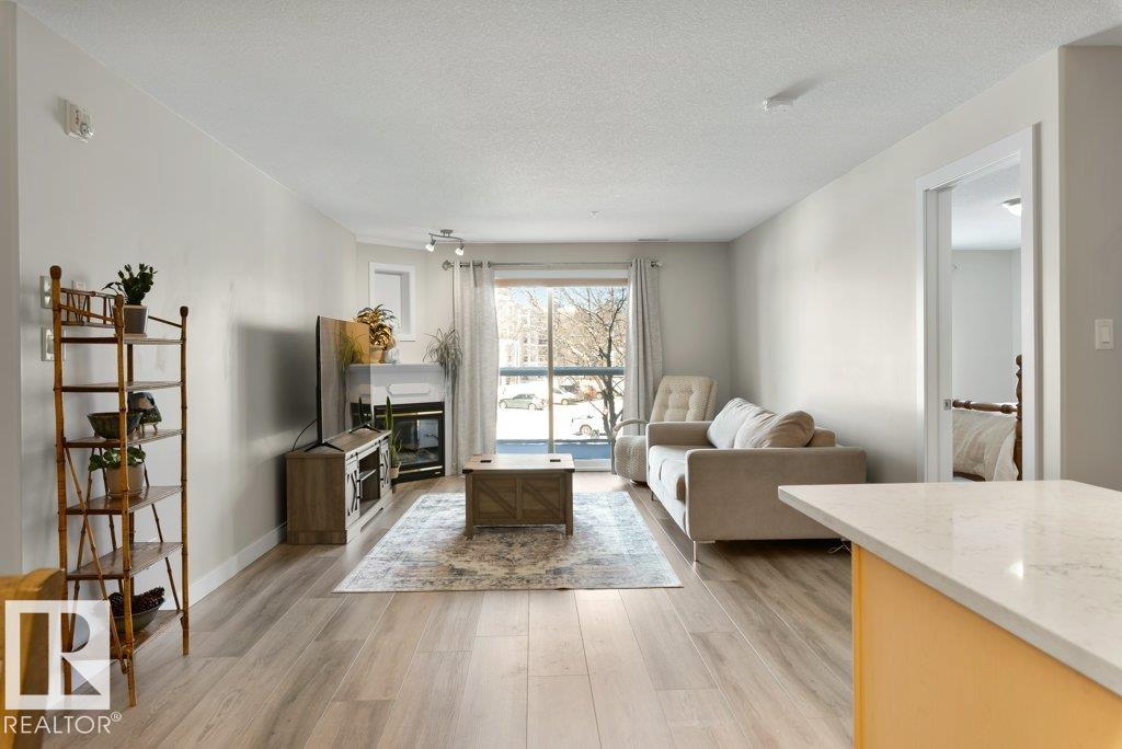 Photo 7 at 224 - 78A Mckenney Avenue, Mission, St. Albert