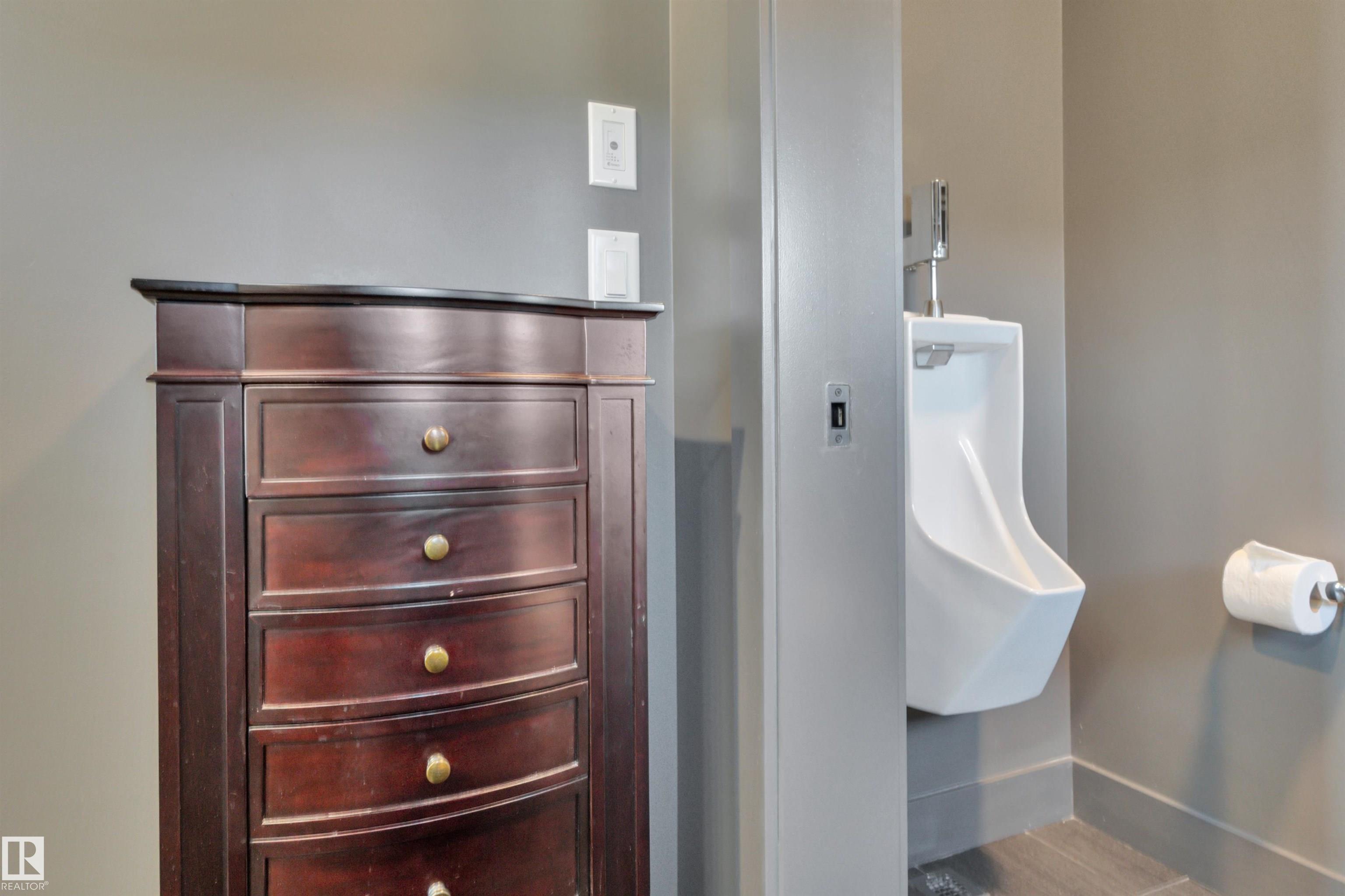 Photo 39 at 136 Kirpatrick Crescent, West Haven Park, Leduc