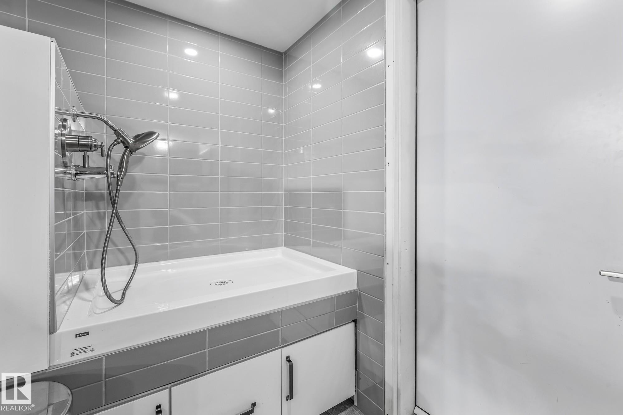 Photo 34 at 31-54324 Bellerose Drive, Summerbrook Estate, Rural Sturgeon County