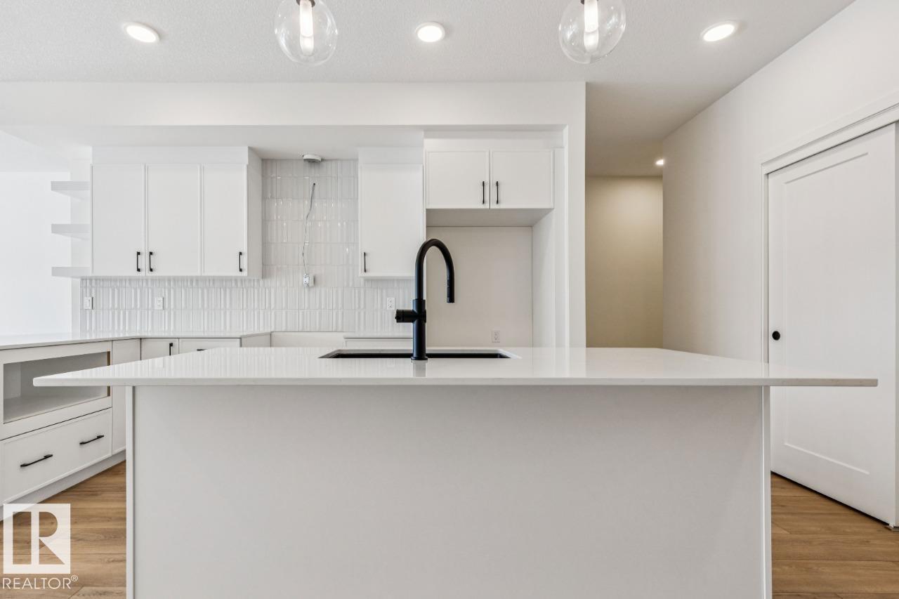 Photo 8 at 324 30 Street SW, Alces, Edmonton