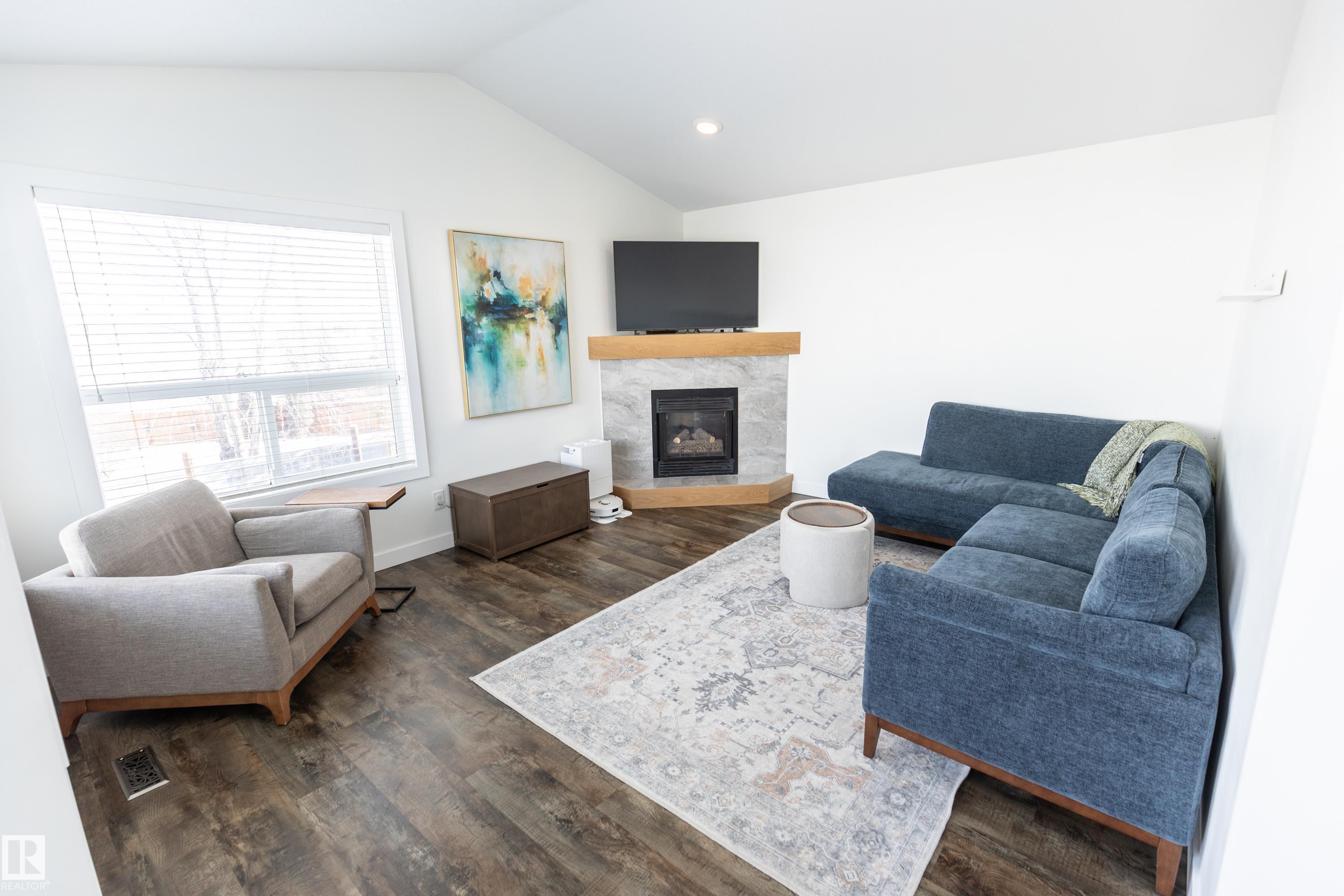 Photo 18 at 223 Rainbow Crescent, Regency Park, Sherwood Park